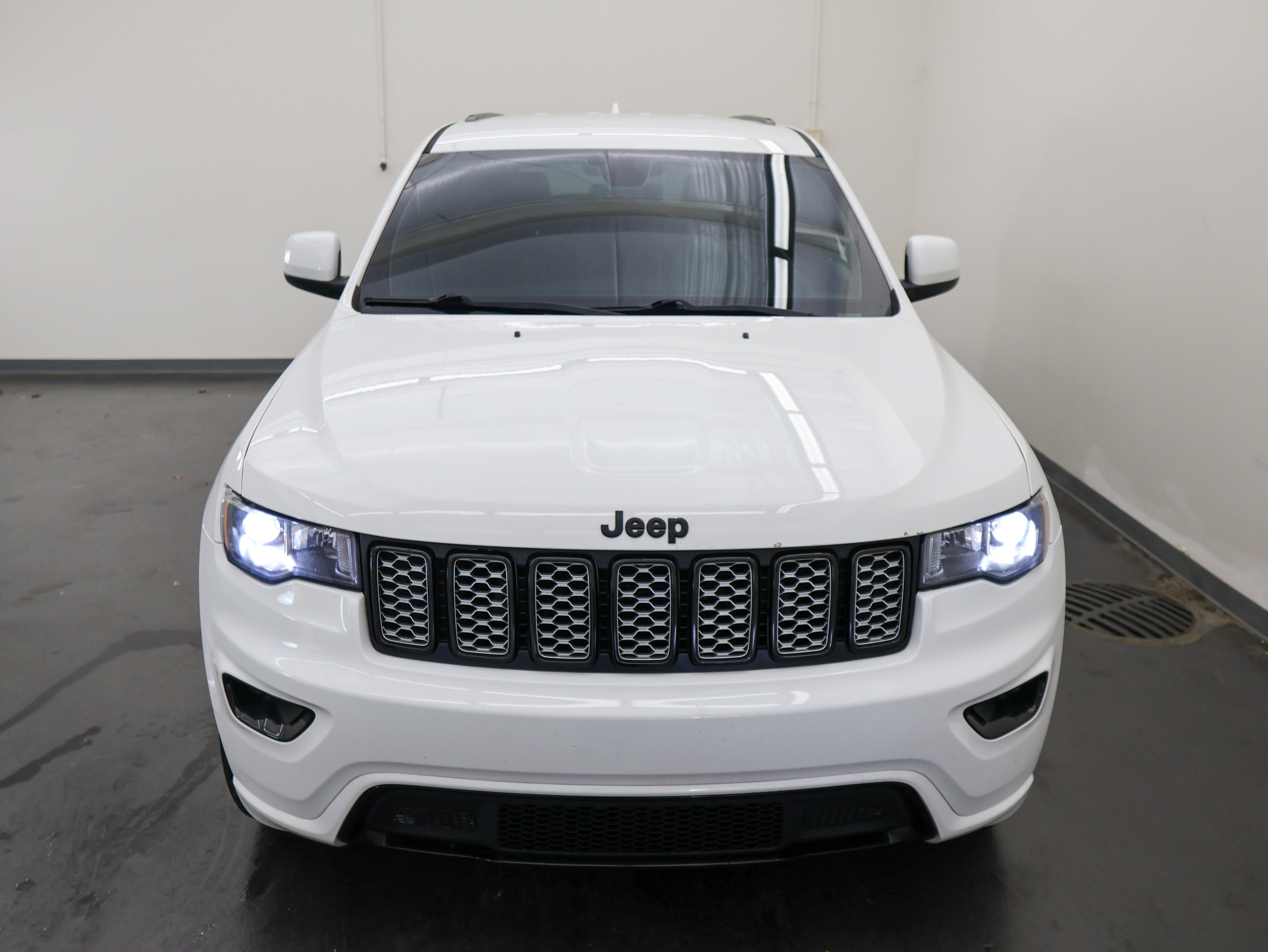 2017 Jeep Grand Cherokee Altitude