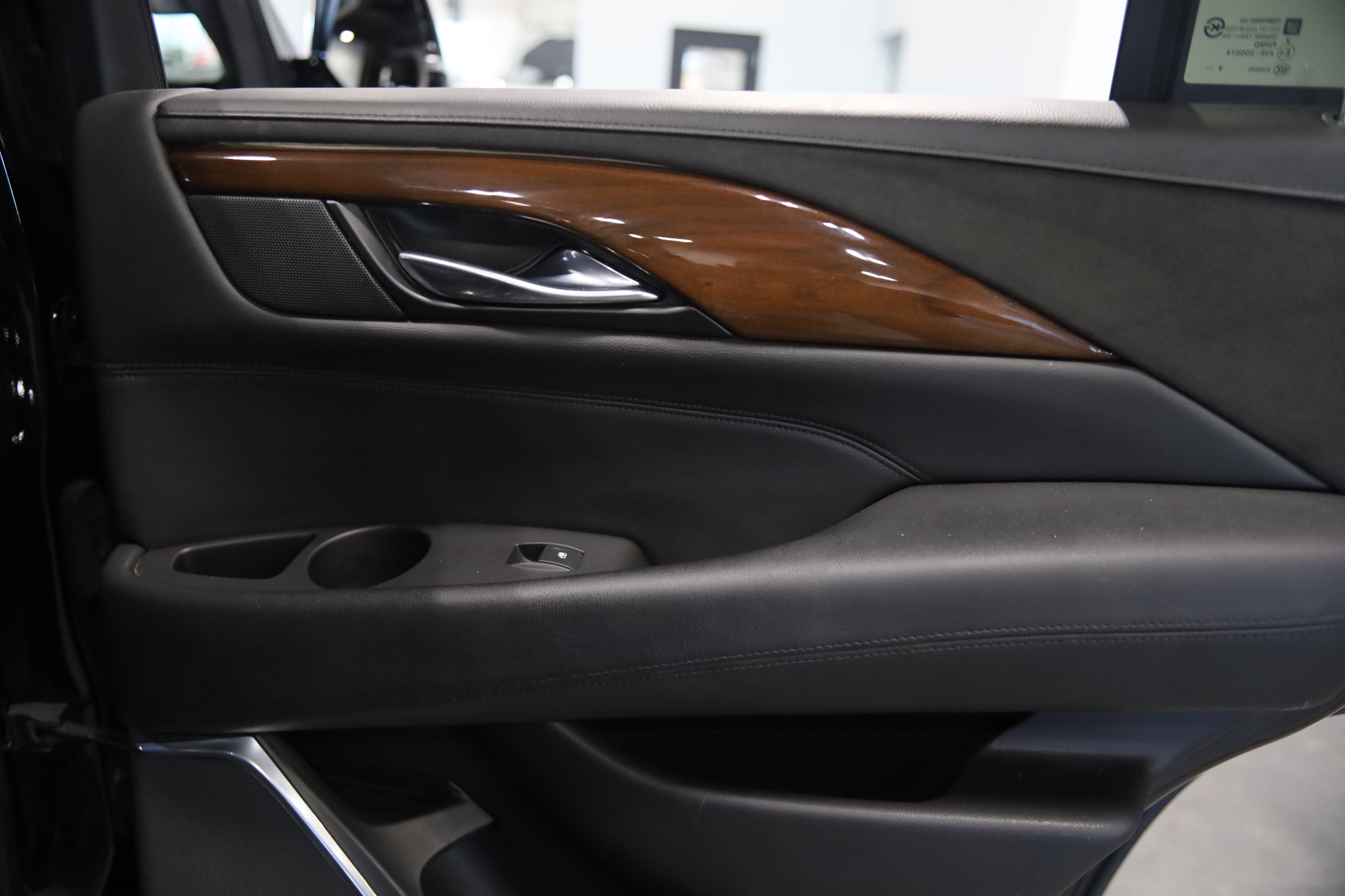 2020 Cadillac Escalade Luxury