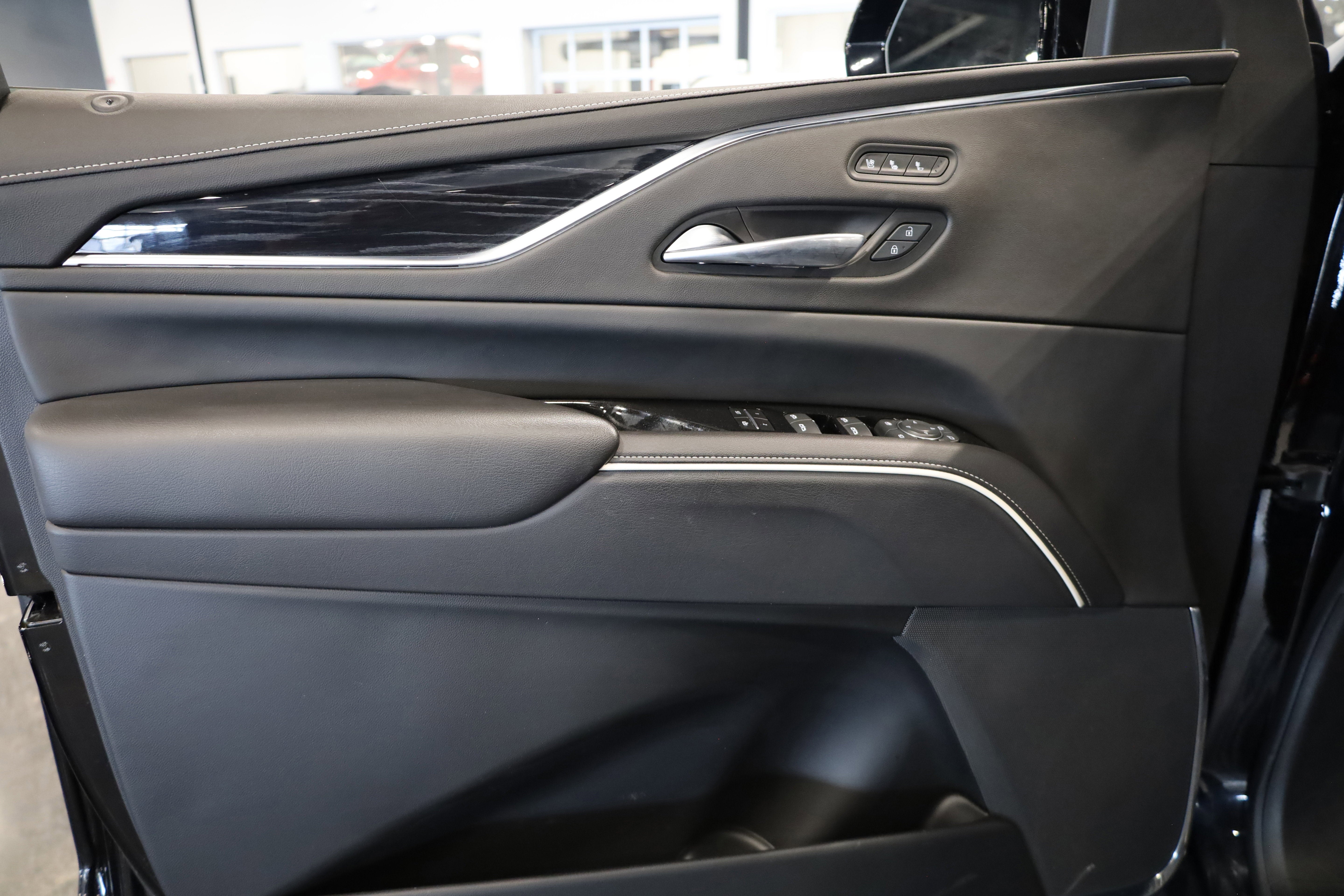 2022 Cadillac Escalade Sport