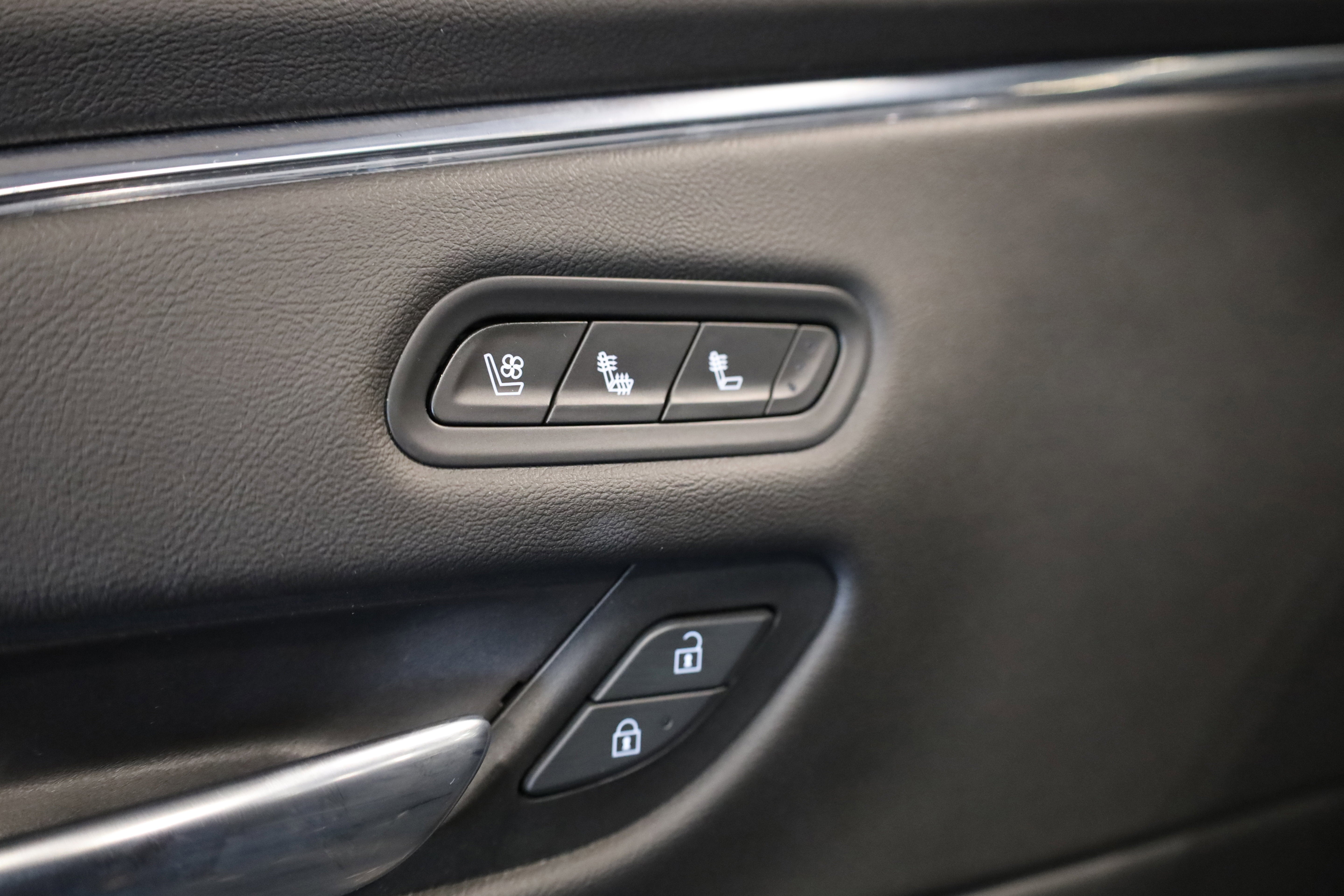 2022 Cadillac Escalade Sport