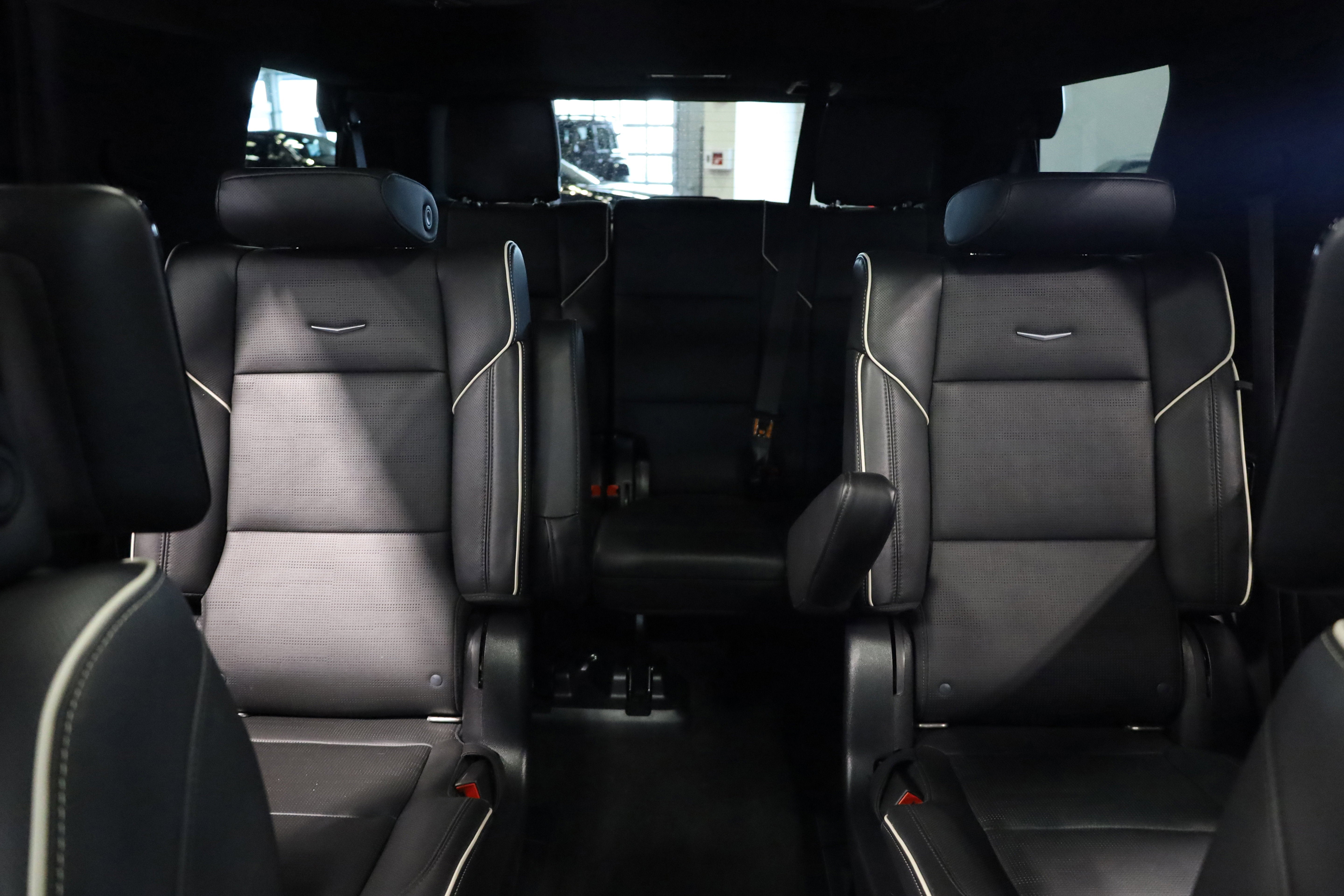 2022 Cadillac Escalade Sport