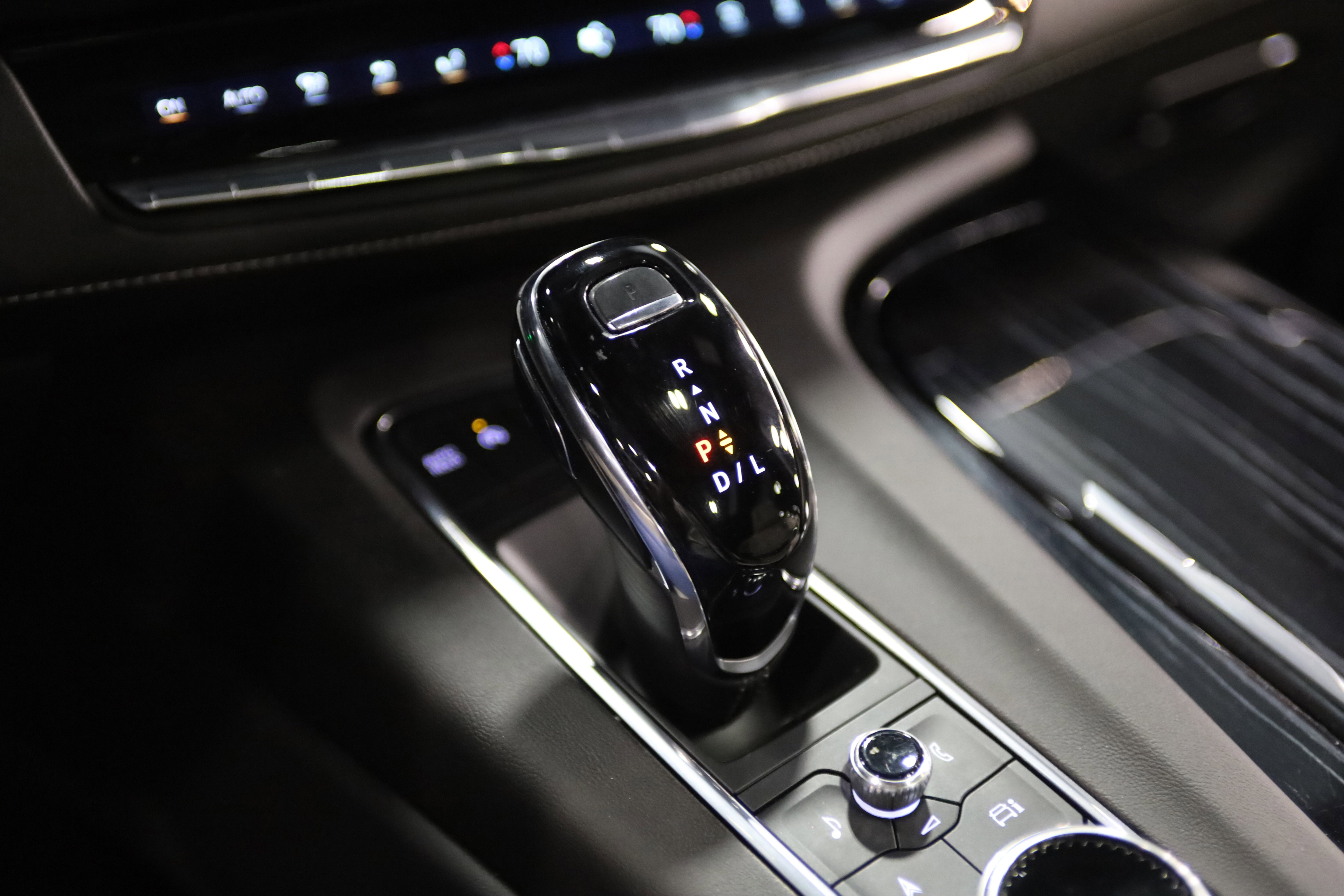 2022 Cadillac Escalade Sport
