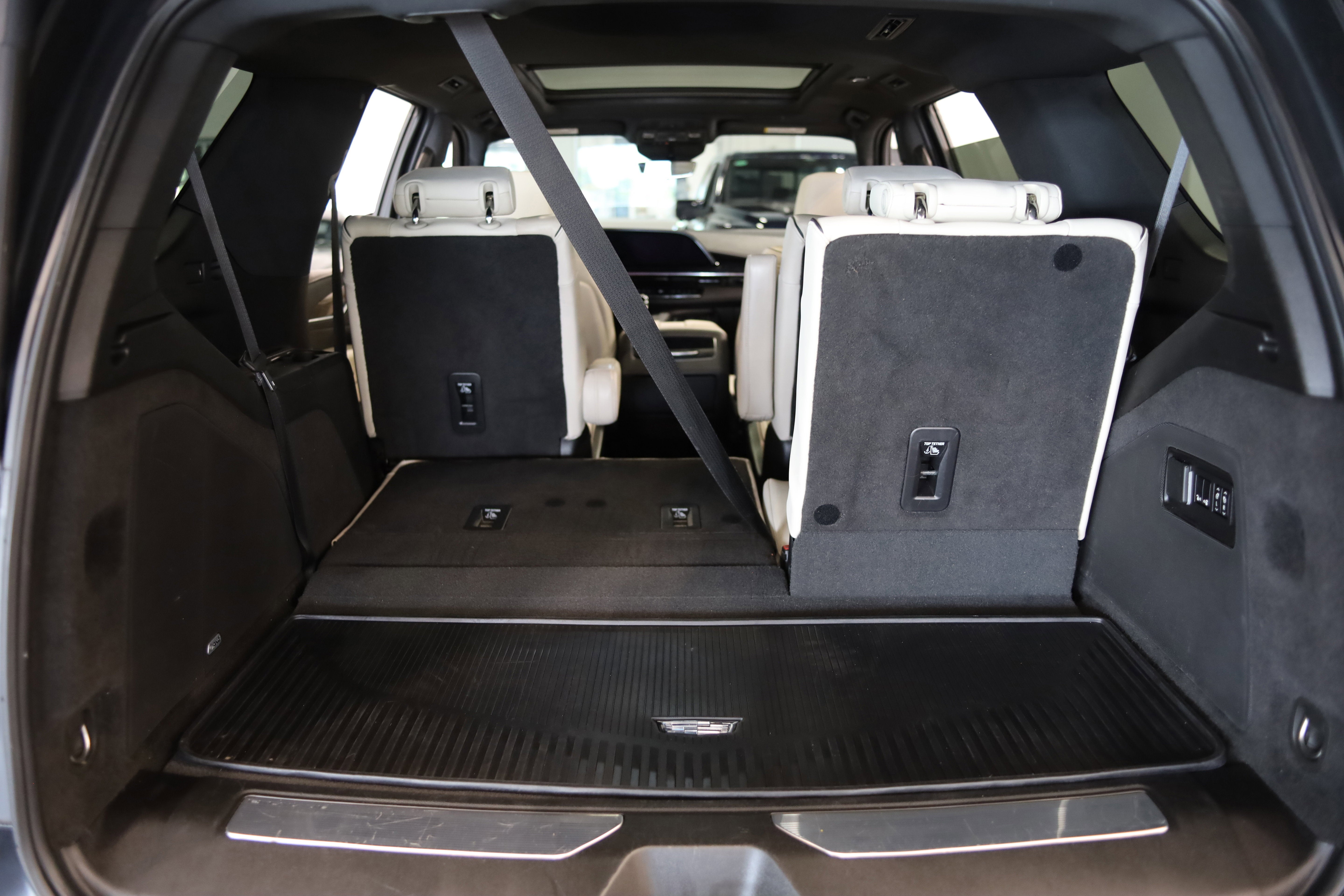 2022 Cadillac Escalade Sport