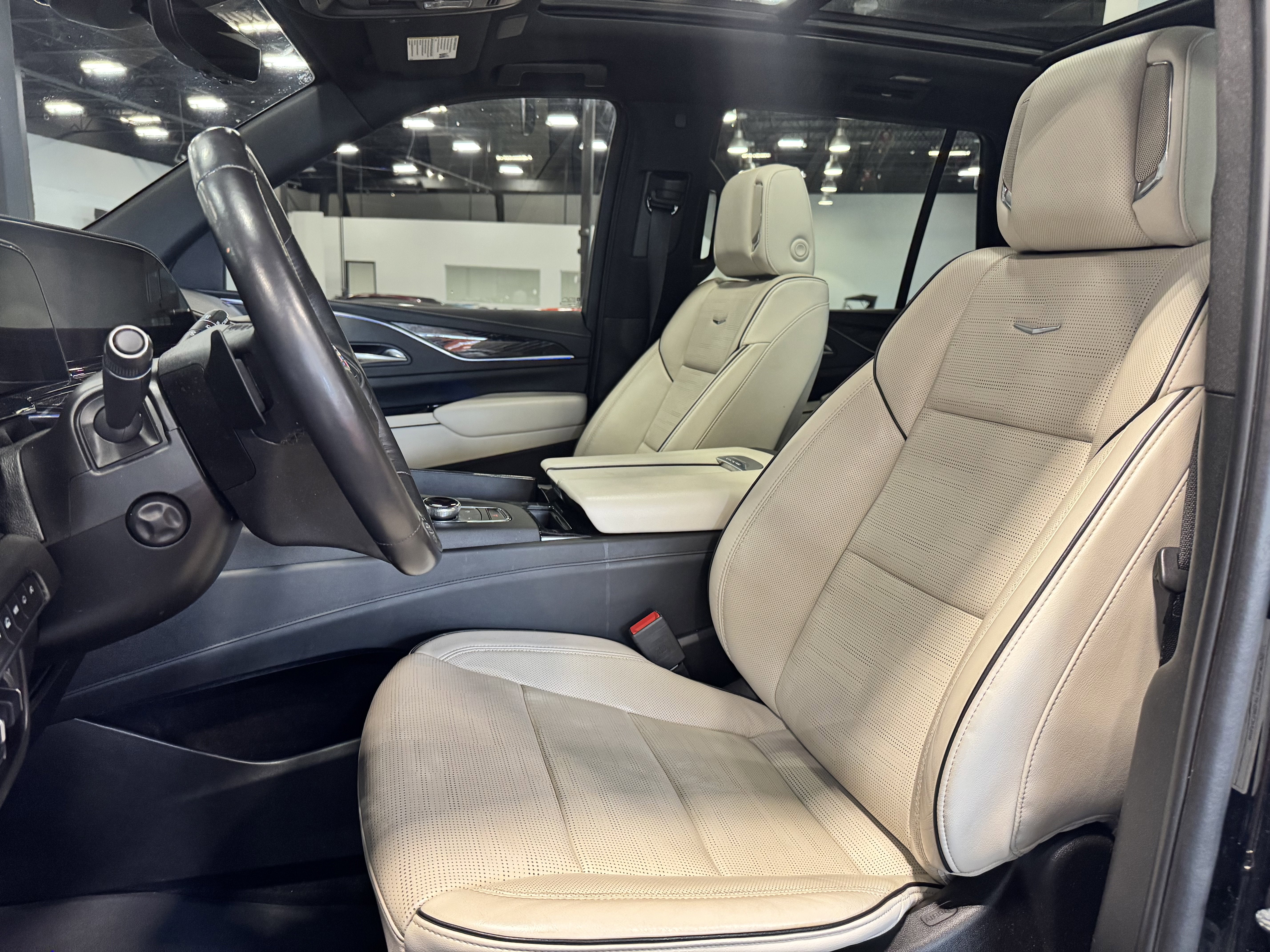 2022 Cadillac Escalade Sport