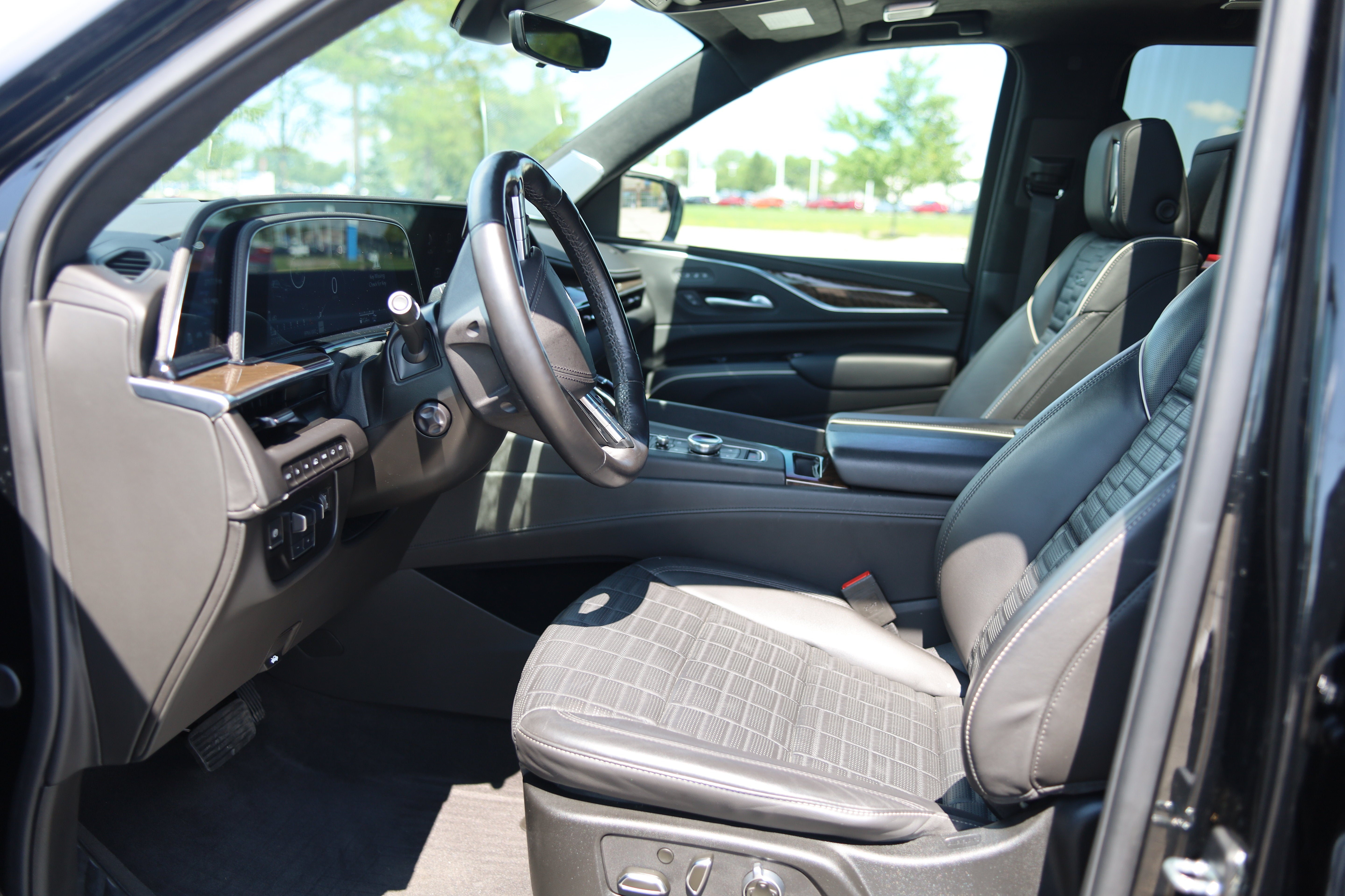 2024 Cadillac Escalade 4WD Sport Platinum