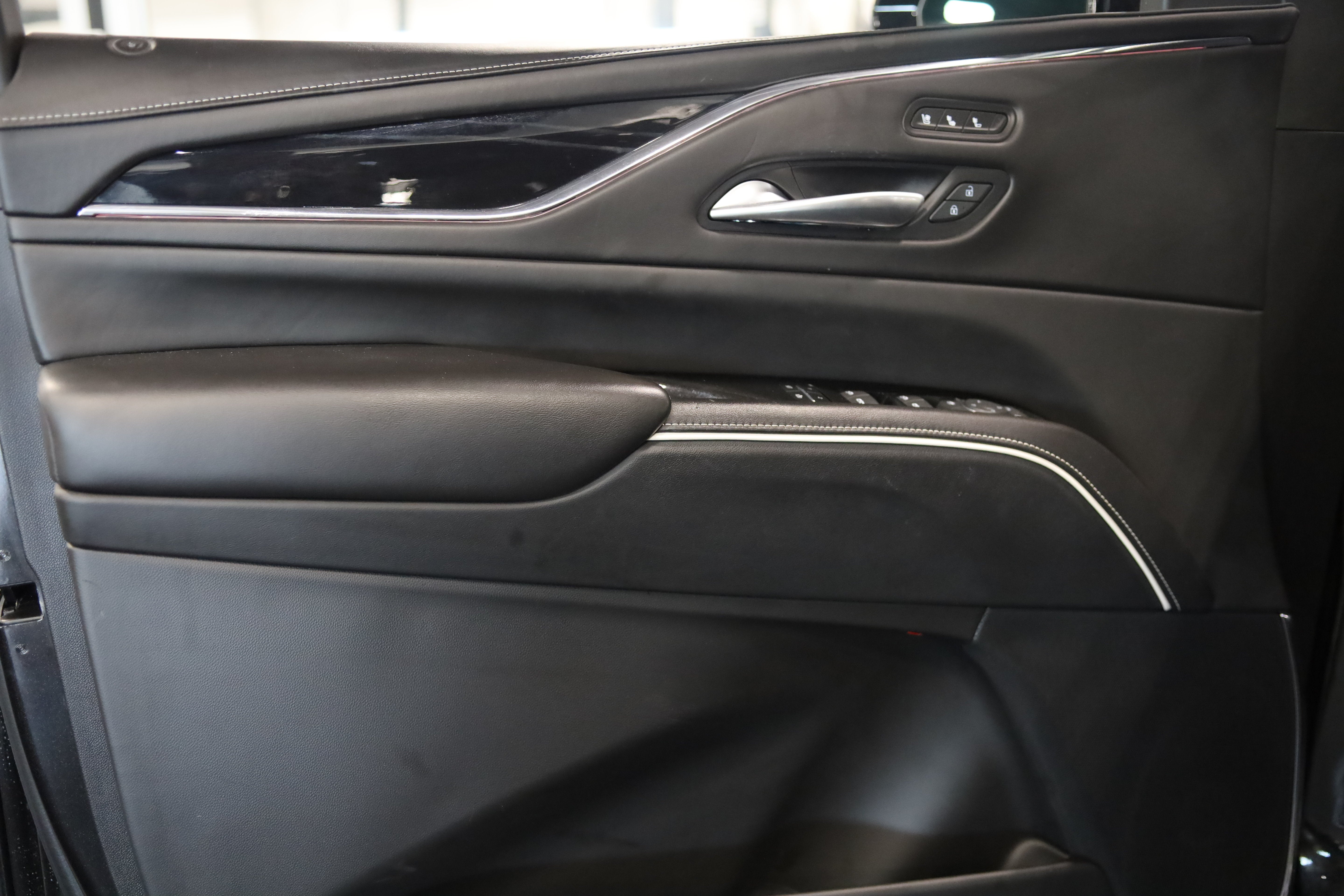 2024 Cadillac Escalade ESV AWD V-Series