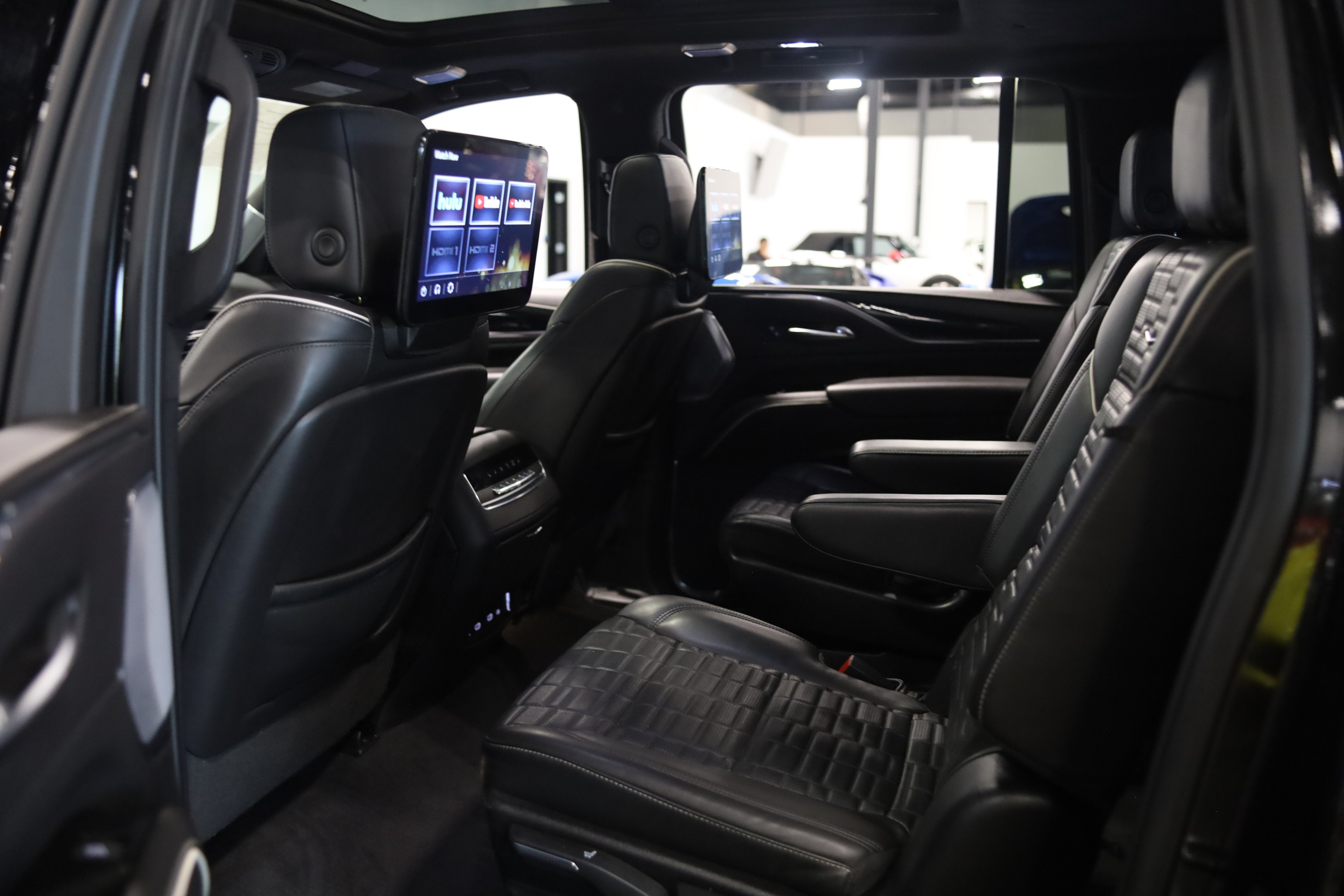 2024 Cadillac Escalade ESV AWD V-Series