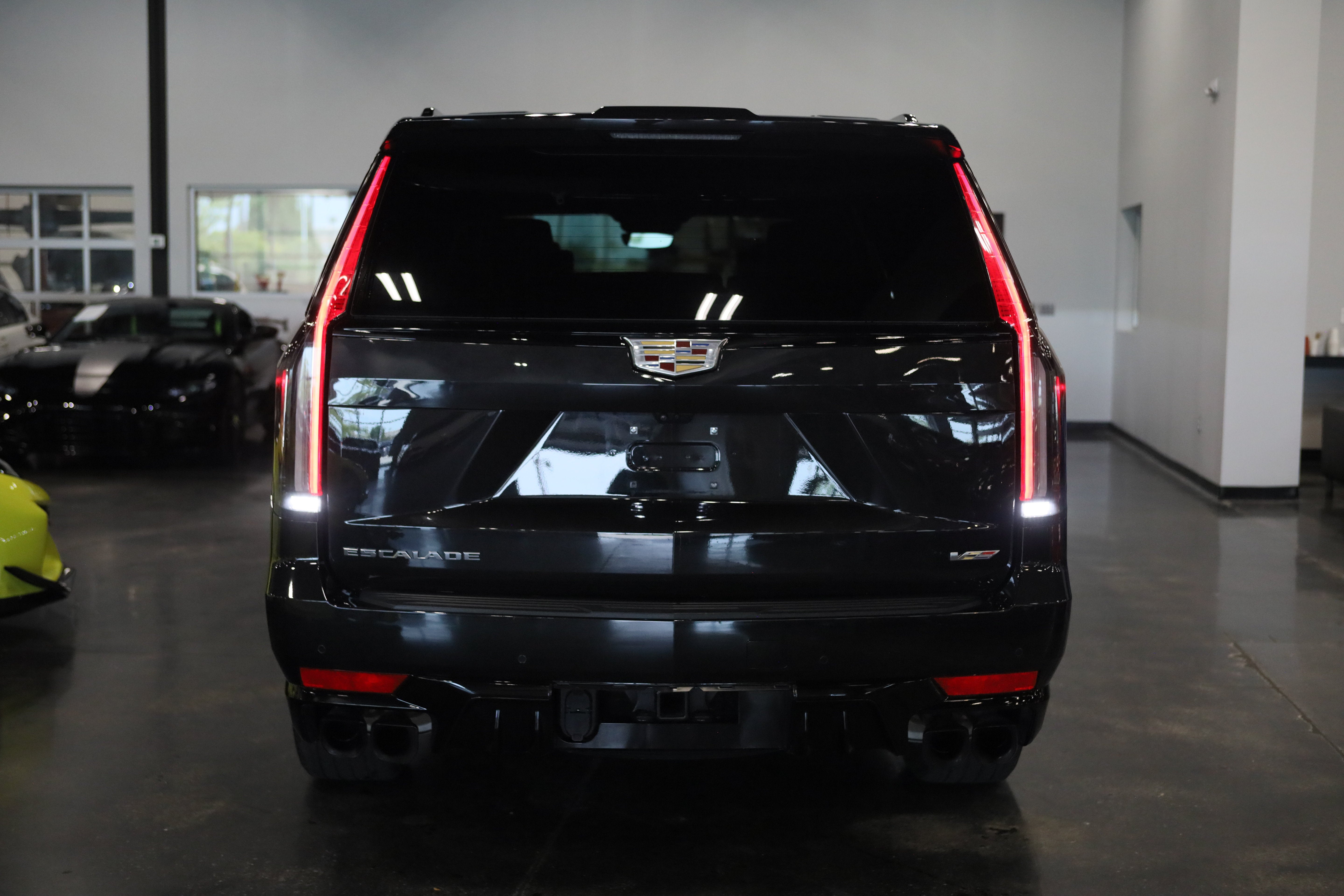 2024 Cadillac Escalade ESV AWD V-Series