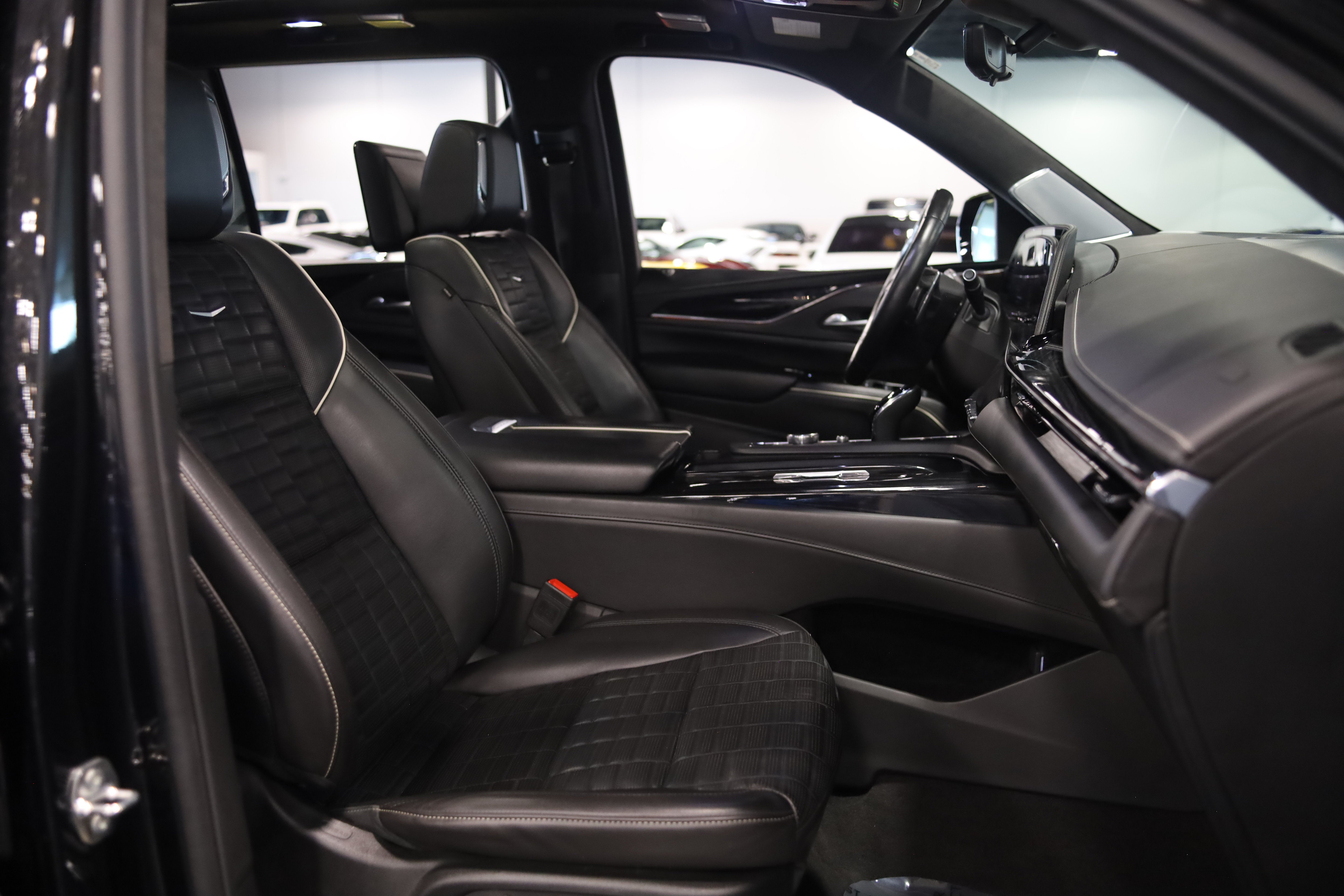 2024 Cadillac Escalade ESV AWD V-Series