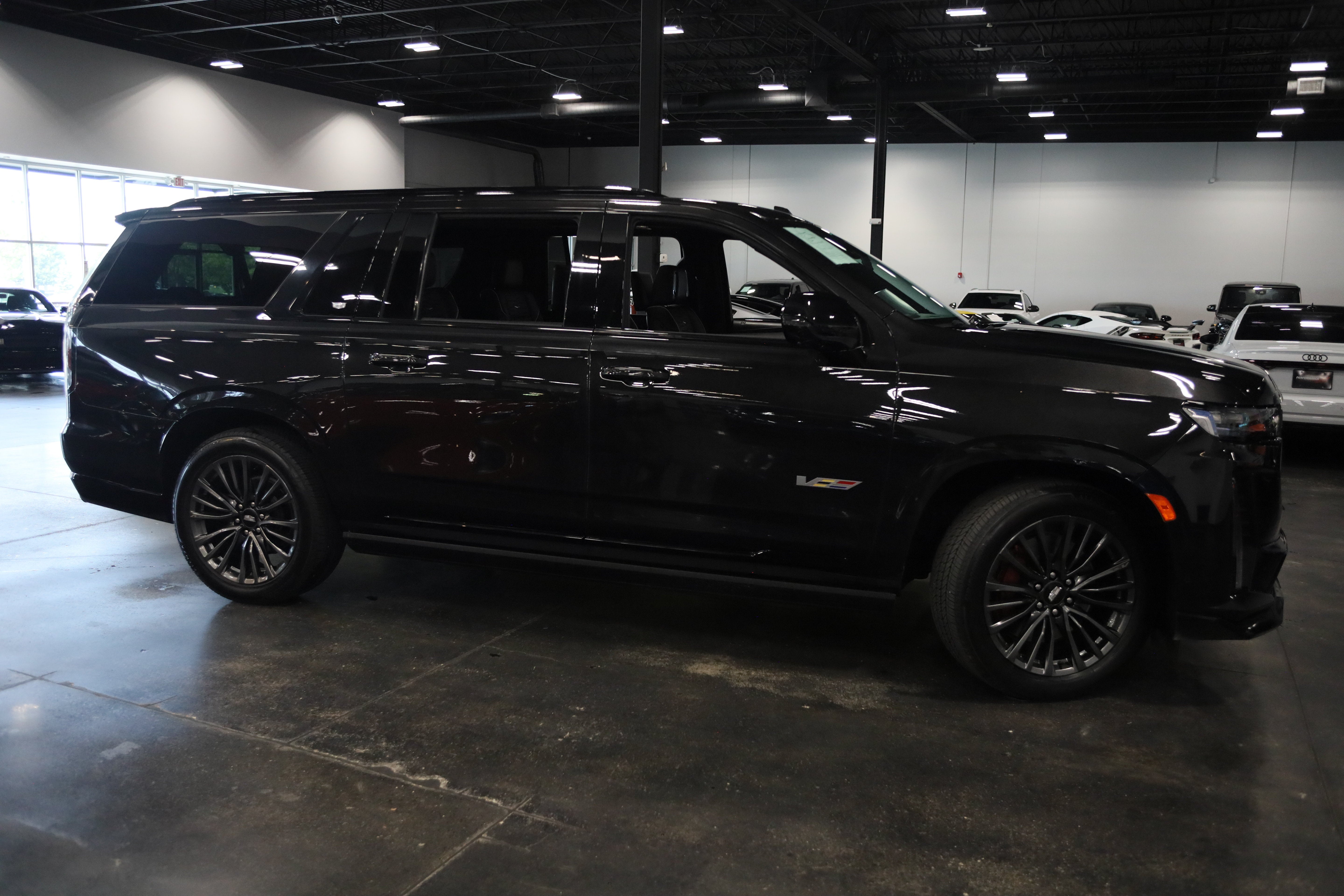2024 Cadillac Escalade ESV AWD V-Series