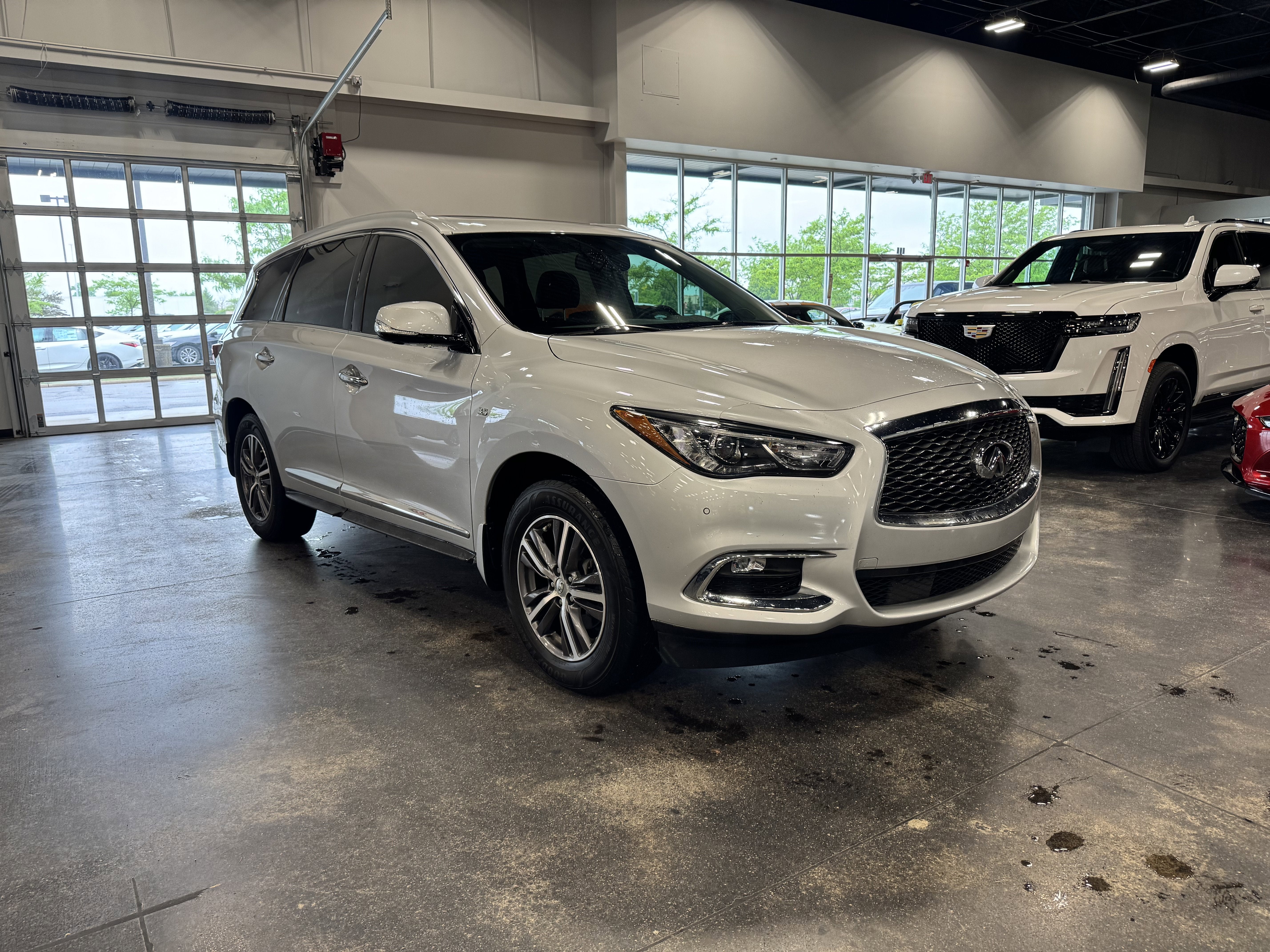 2017 INFINITI QX60 Base