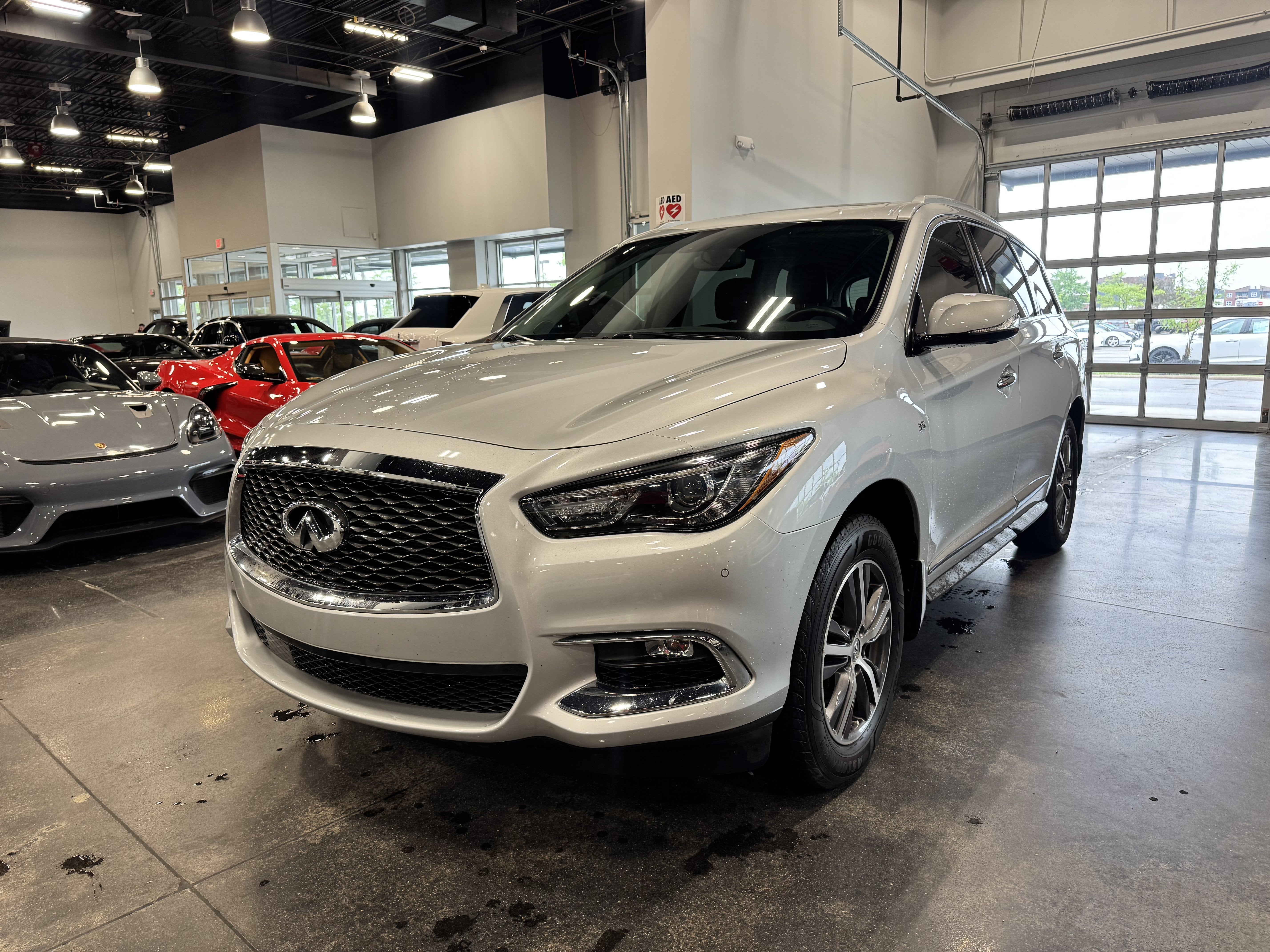 2017 INFINITI QX60 Base