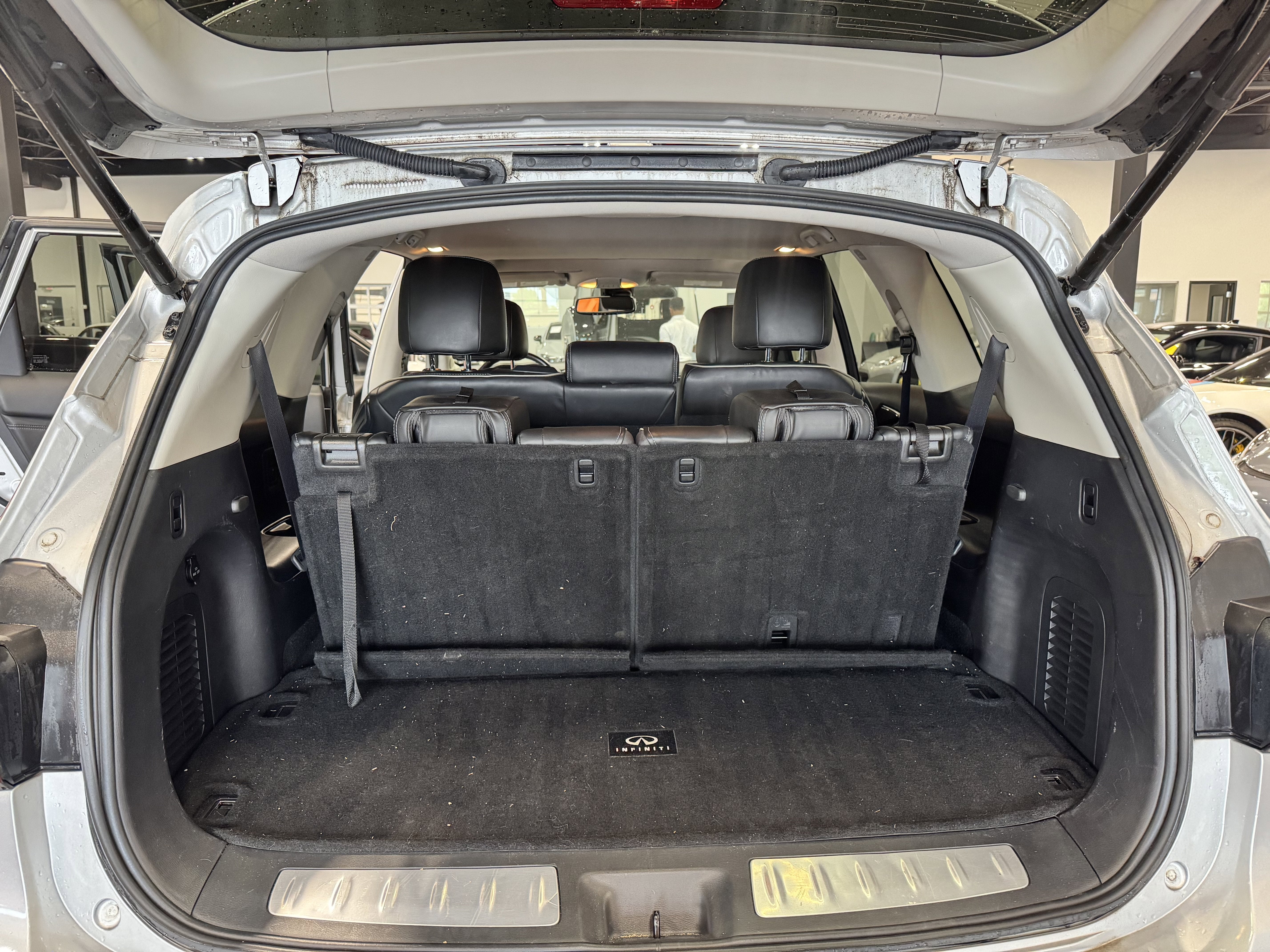 2017 INFINITI QX60 Base