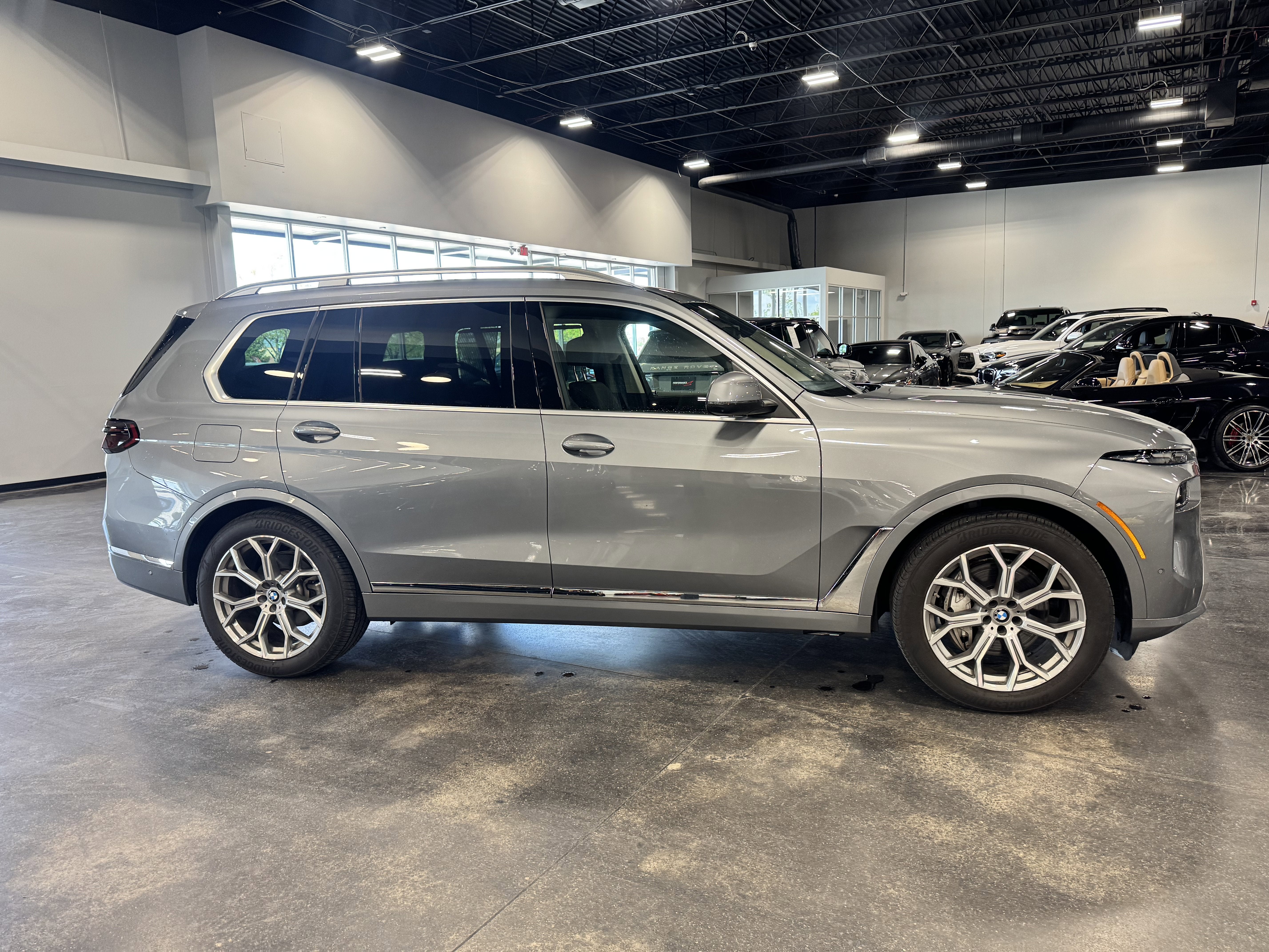2025 BMW X7 xDrive40i