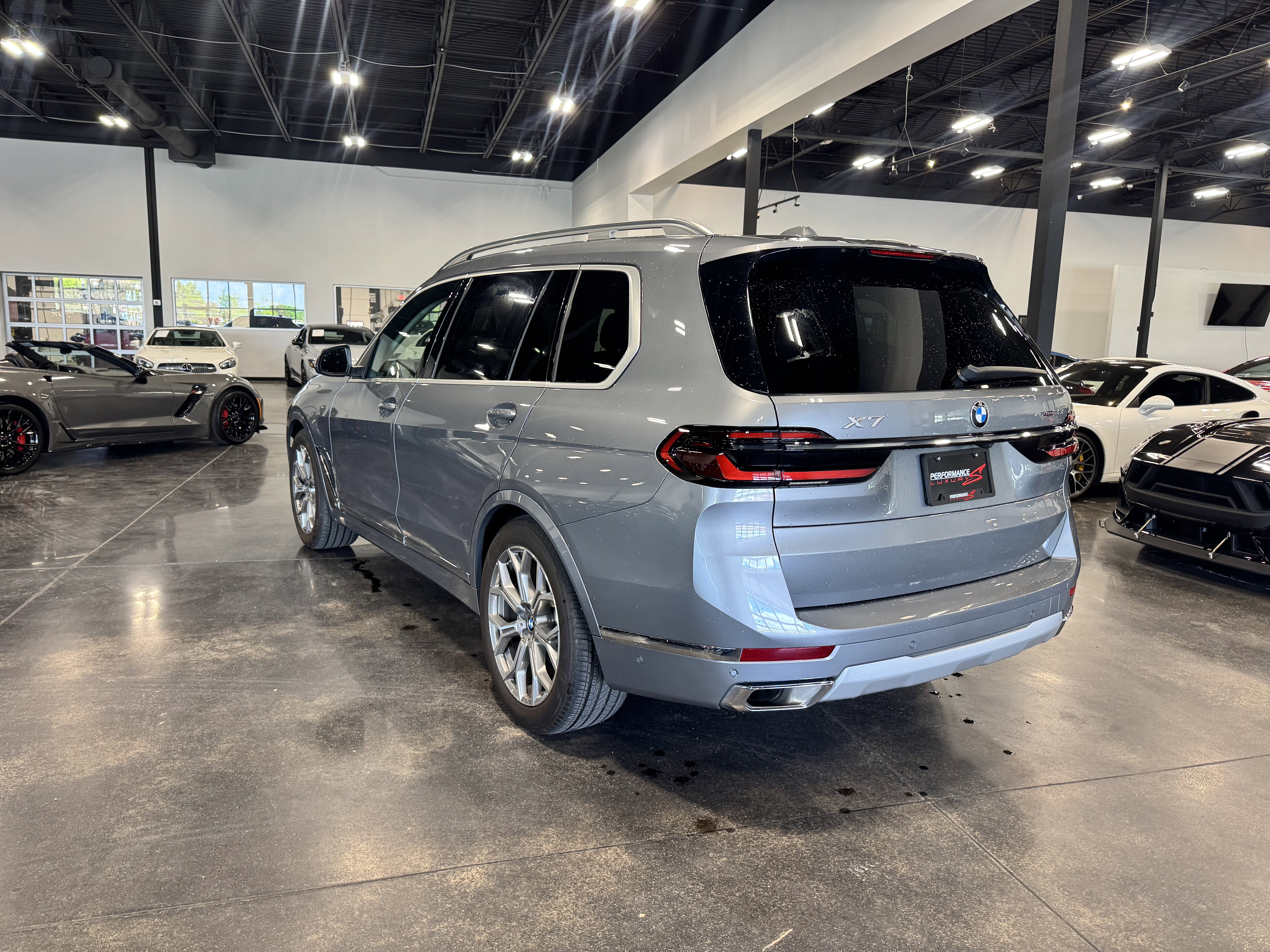 2025 BMW X7 xDrive40i