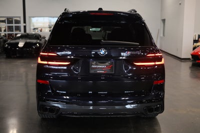 2024 BMW X7 M60i