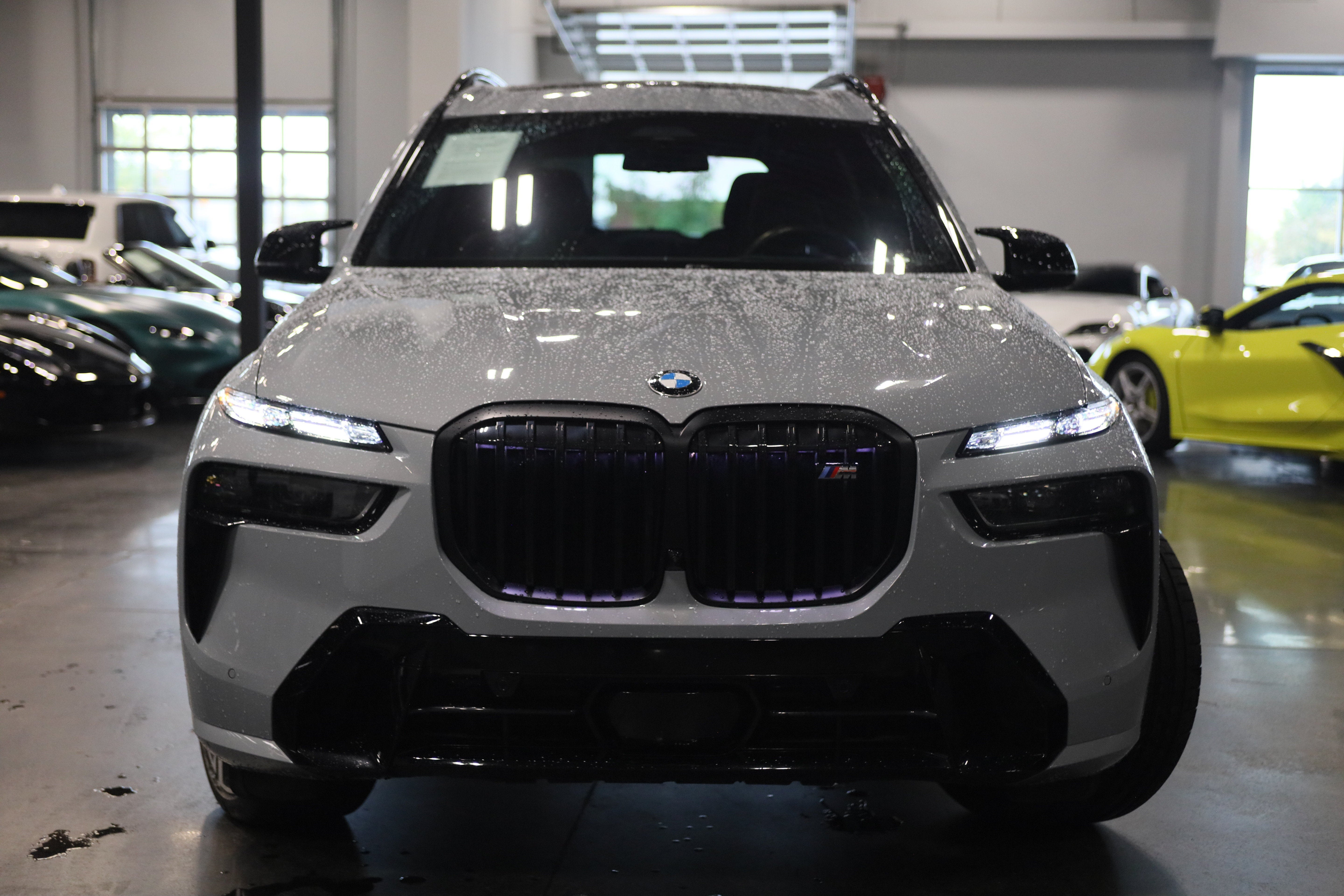 2024 BMW X7 M60i