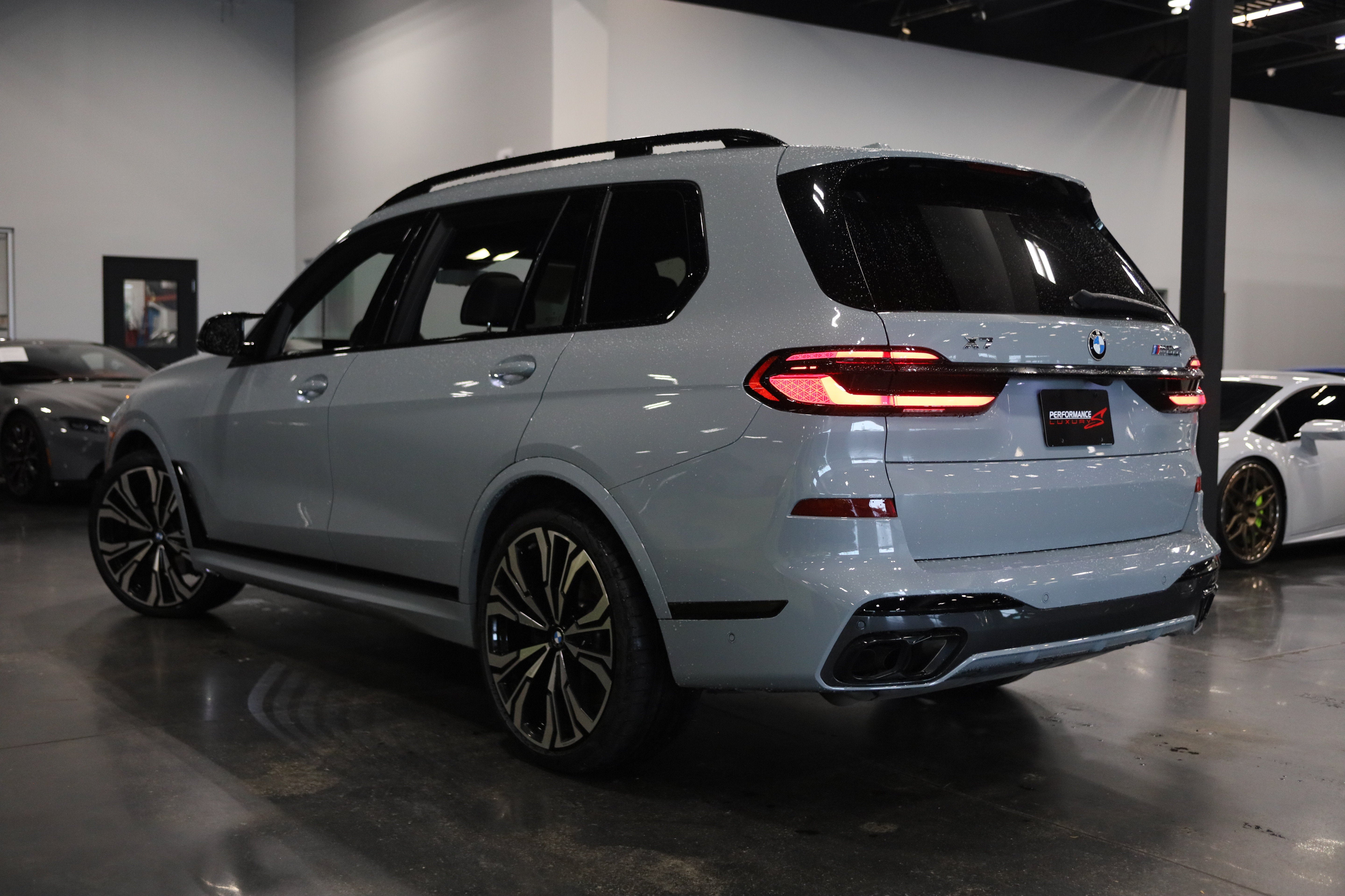 2024 BMW X7 M60i