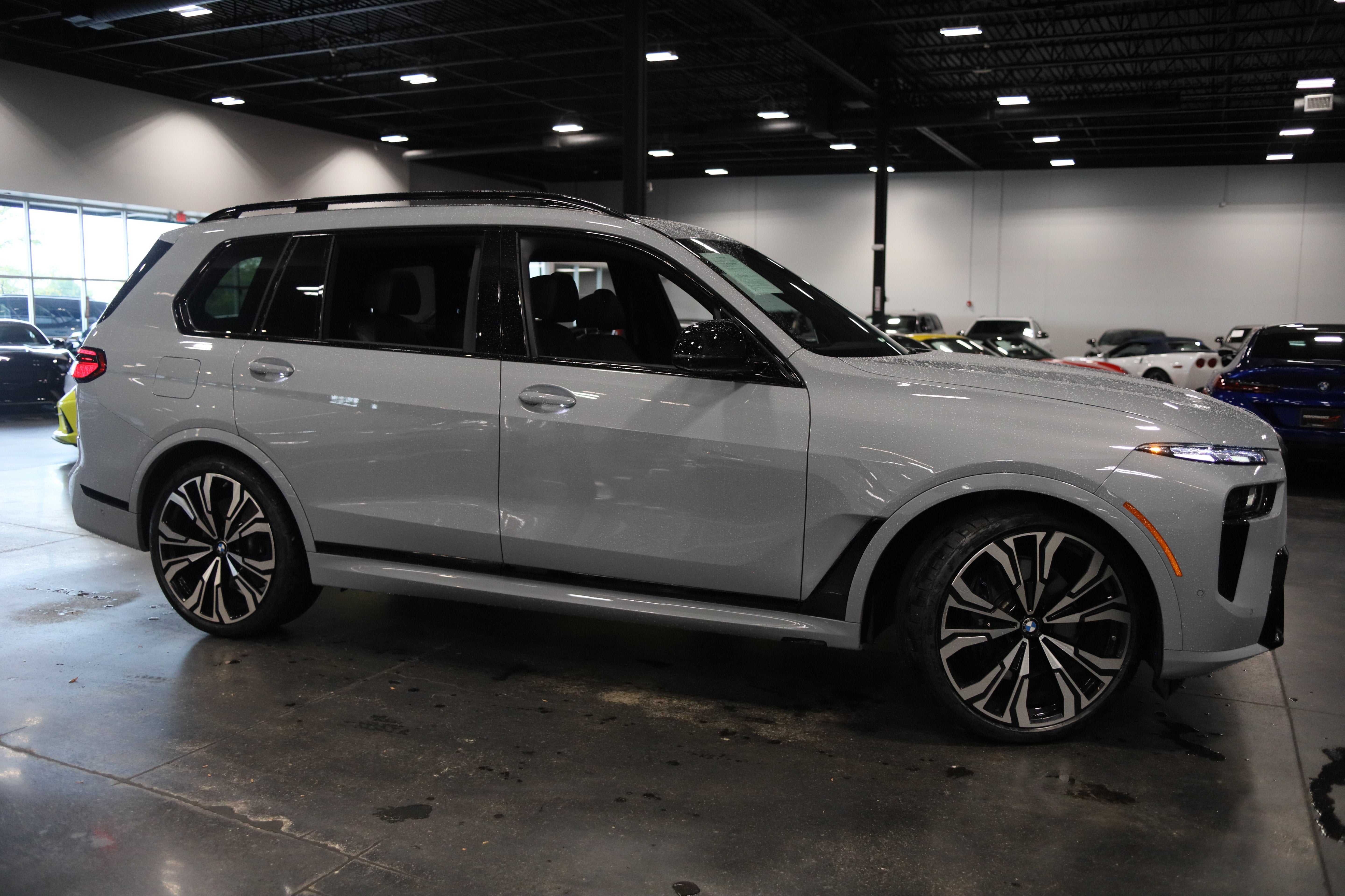 2024 BMW X7 M60i