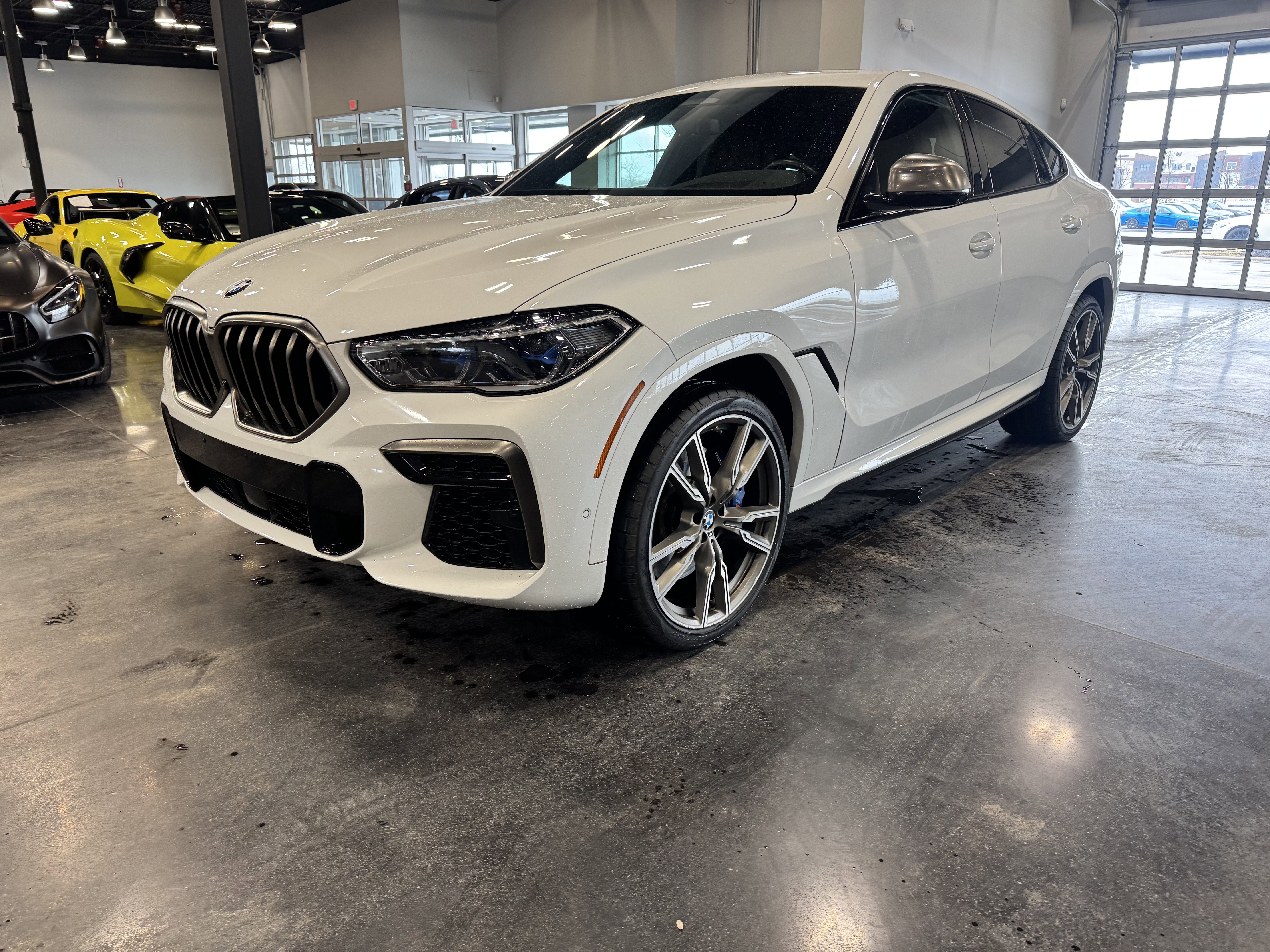 2022 BMW X6 M50i