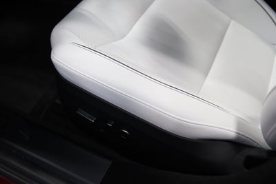 2023 Tesla Model S Plaid
