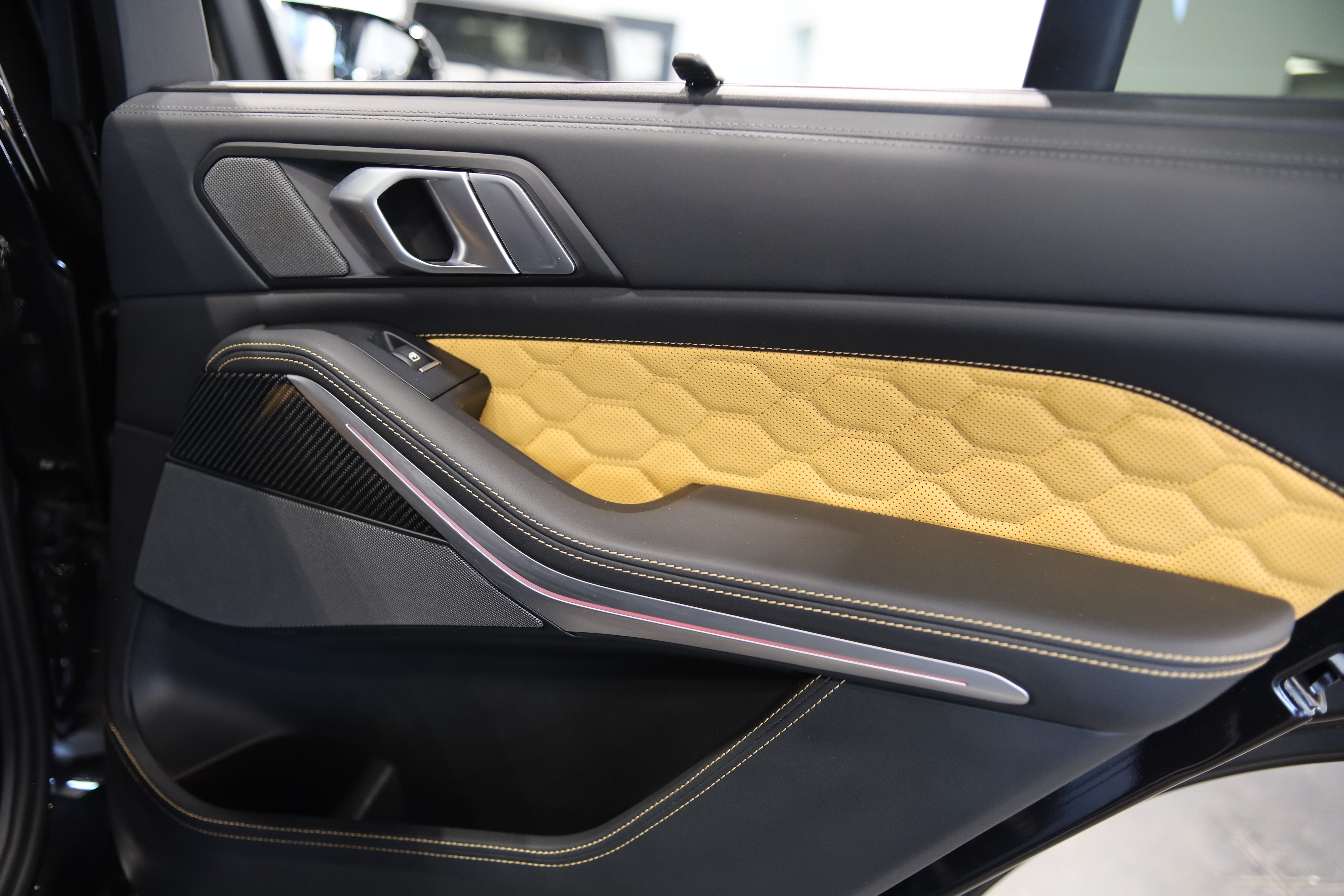 2022 BMW X5 M Base