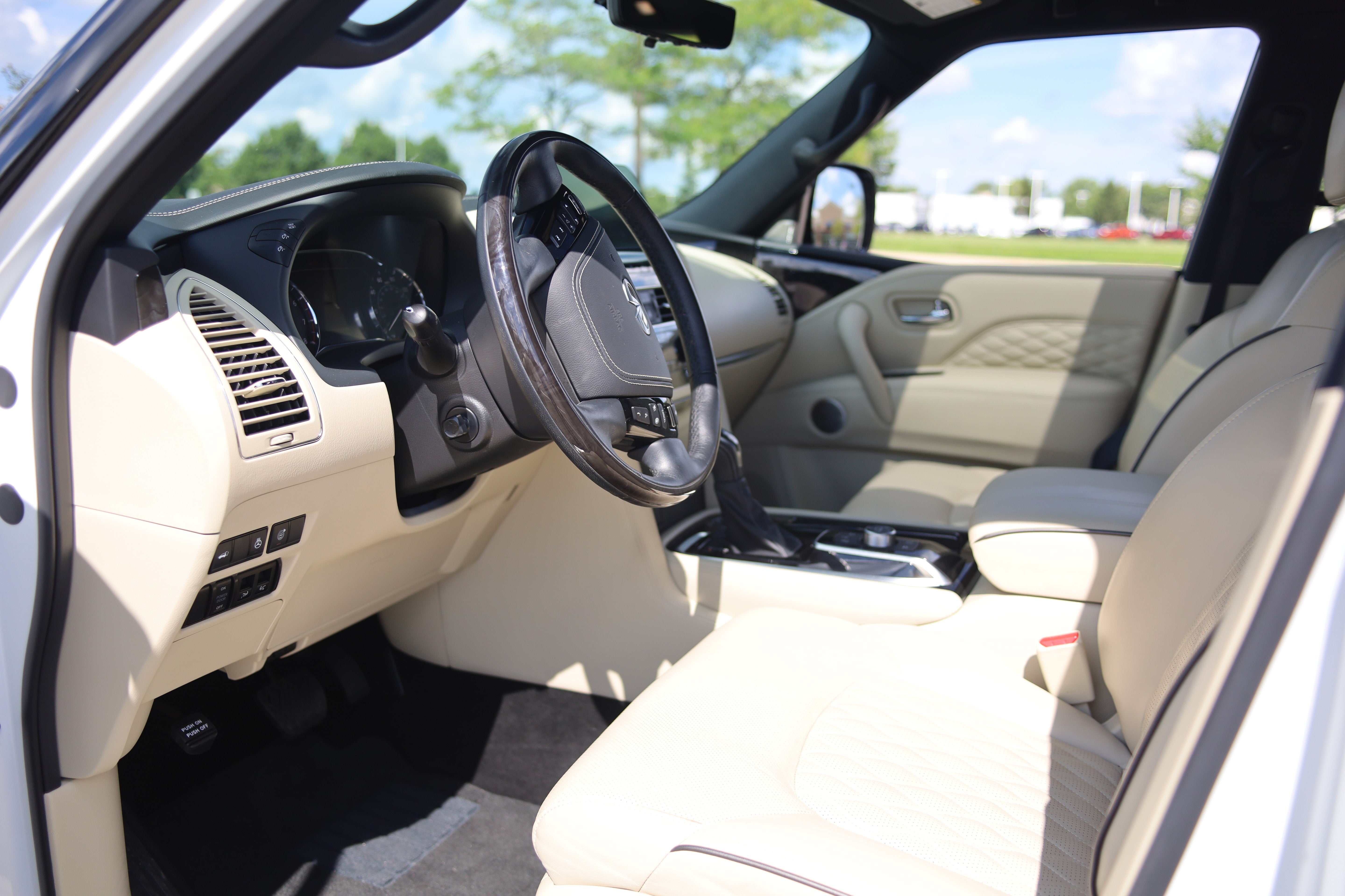 2024 INFINITI QX80 SENSORY