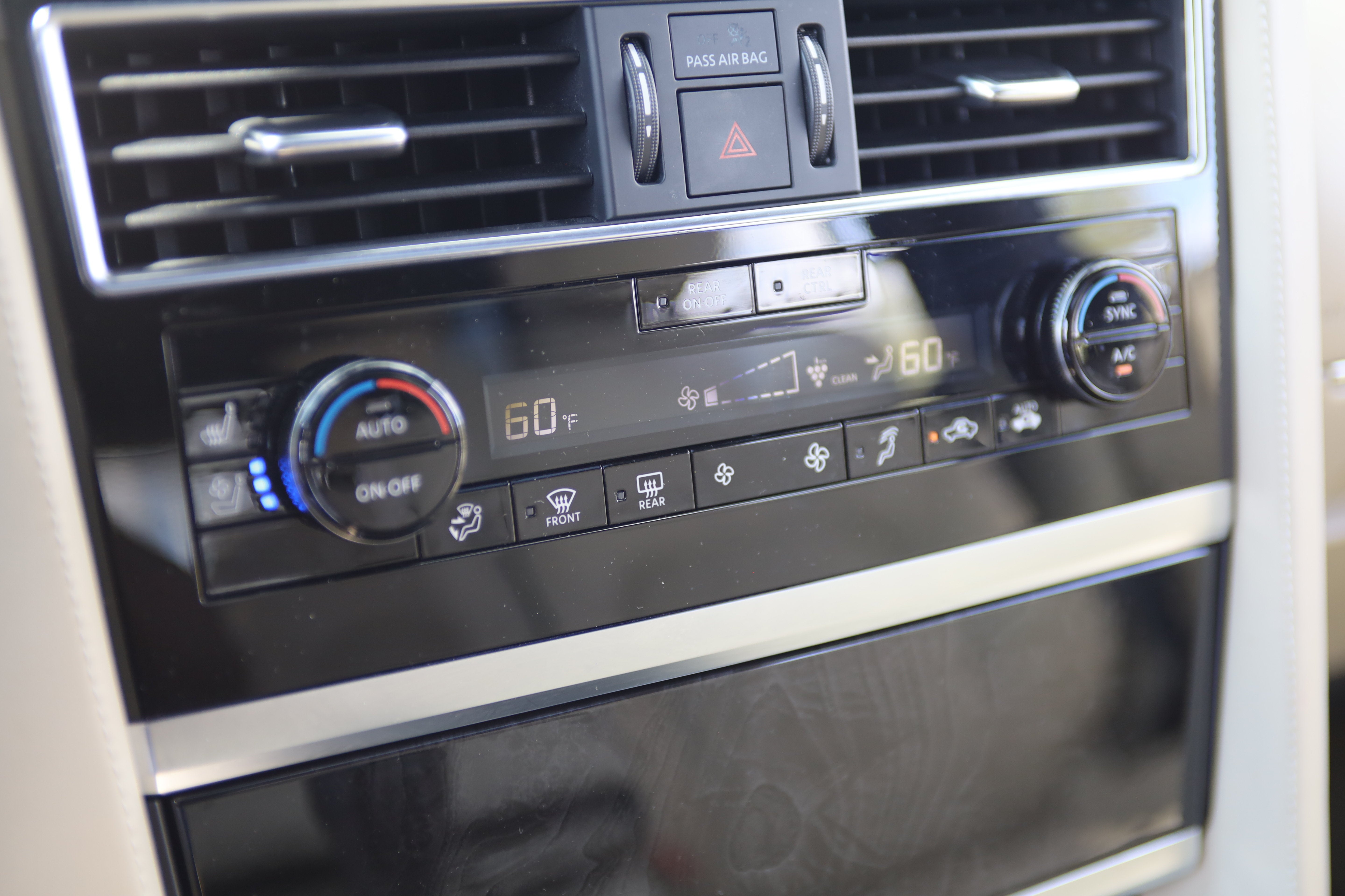 2024 INFINITI QX80 SENSORY