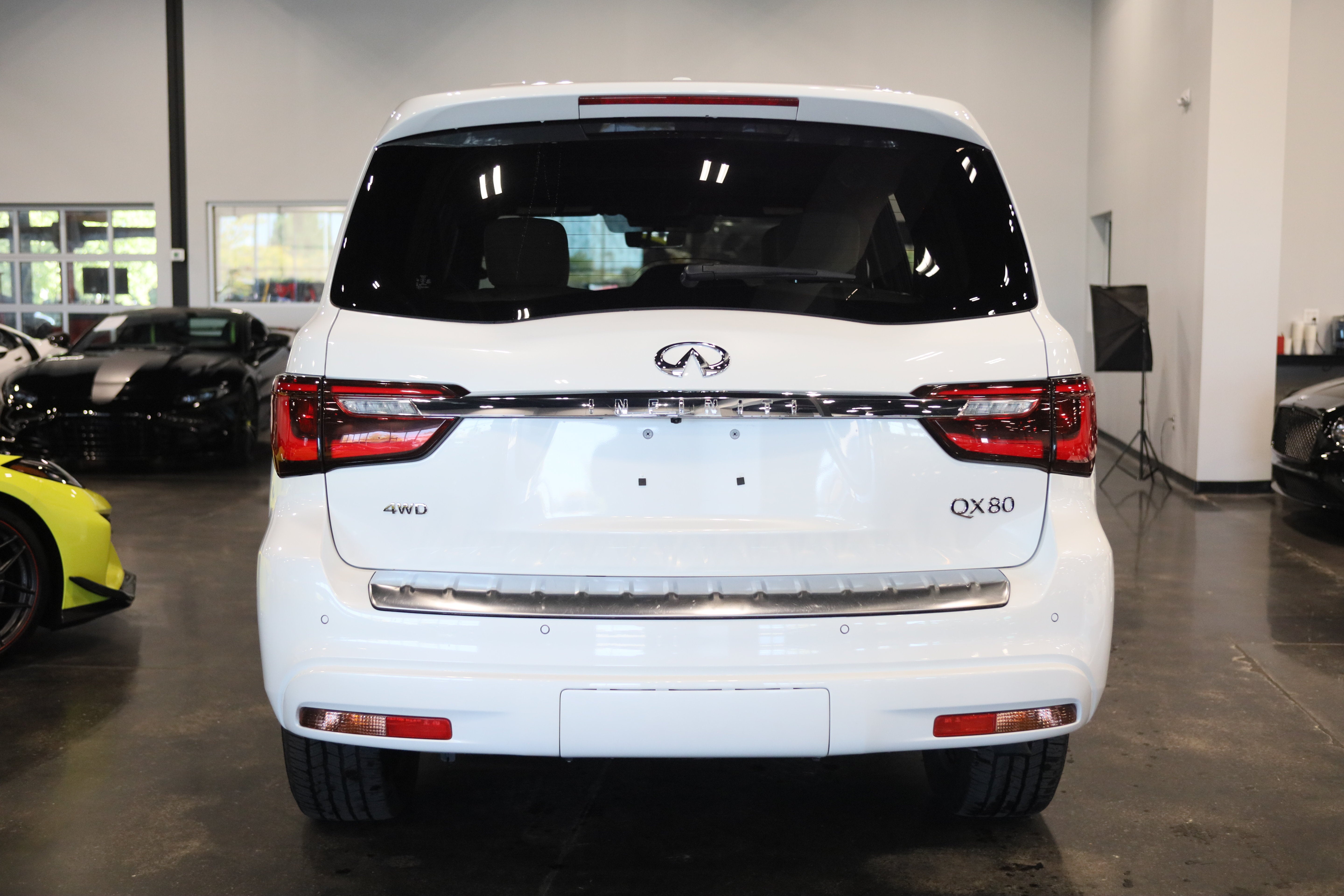 2024 INFINITI QX80 SENSORY