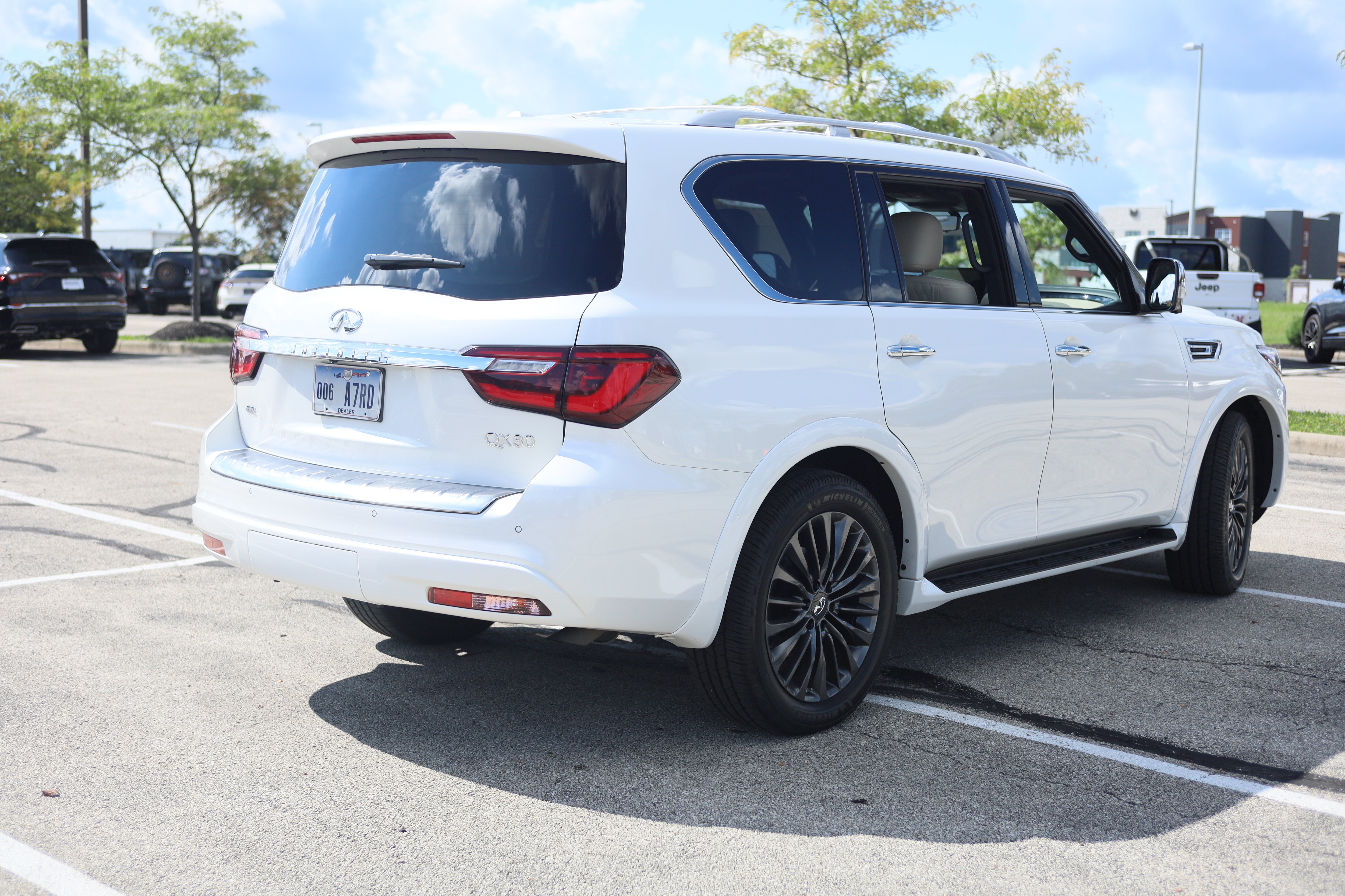 2024 INFINITI QX80 SENSORY