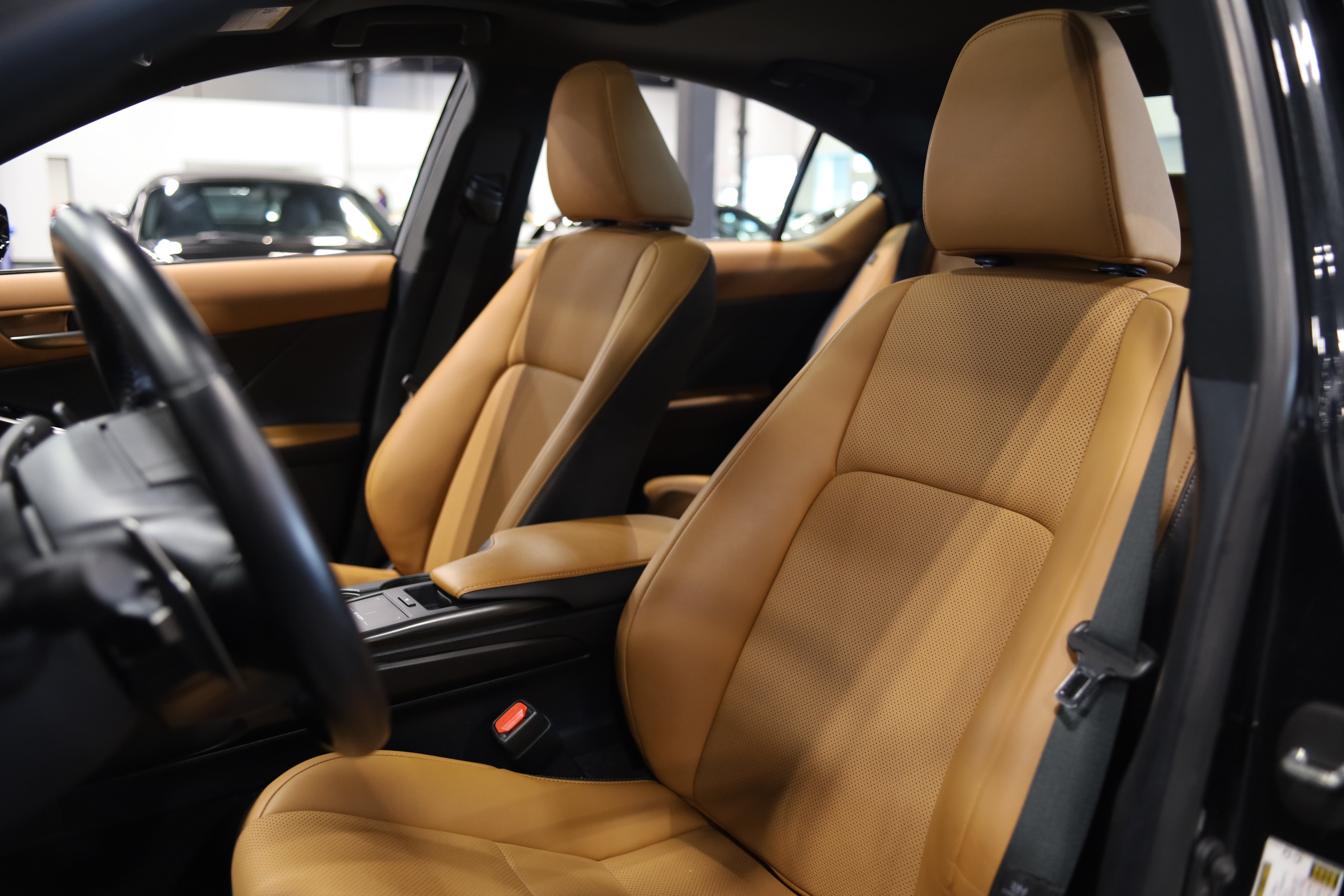 2025 Lexus IS IS 350 F SPORT Design
