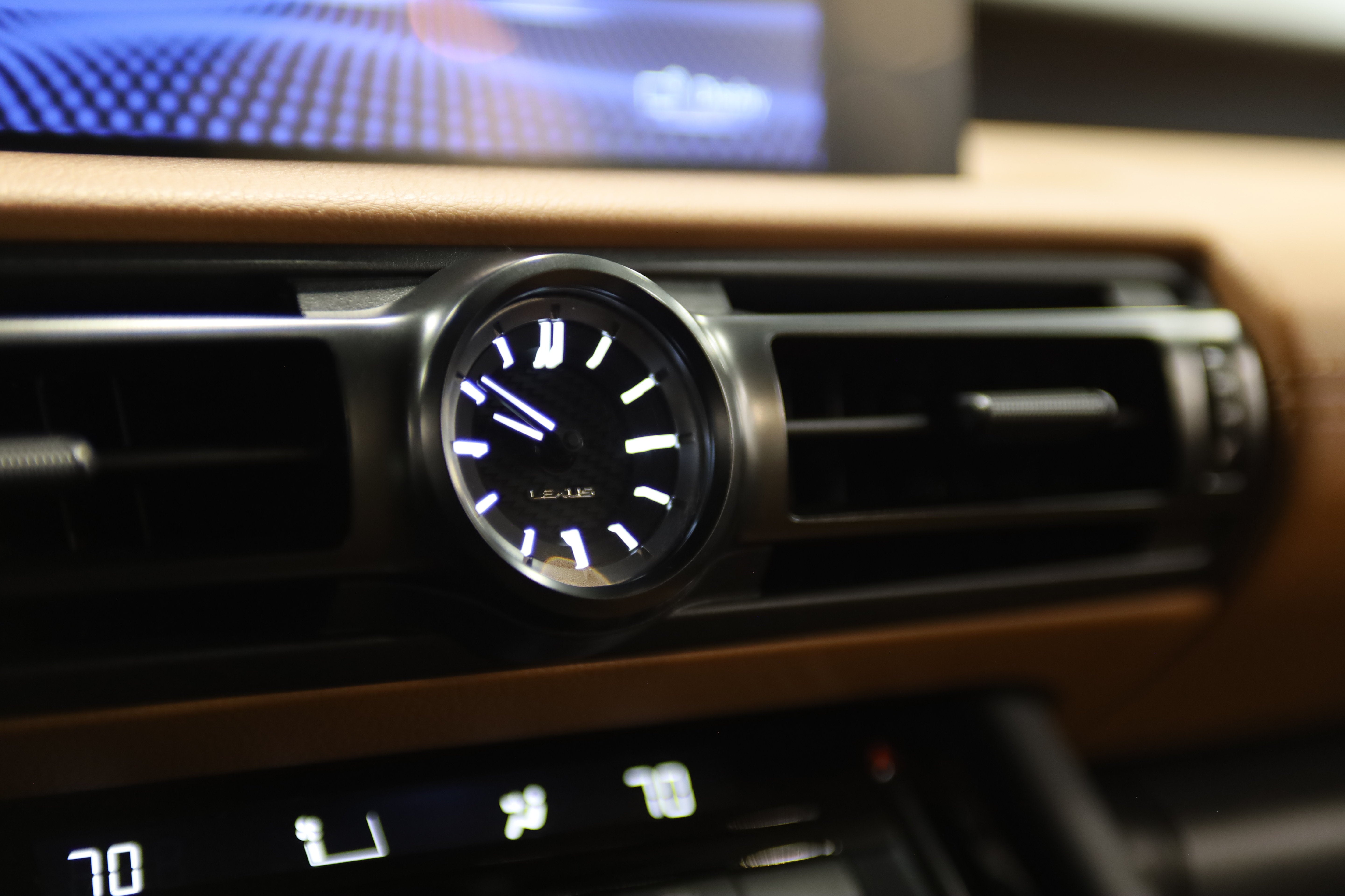 2025 Lexus IS IS 350 F SPORT Design