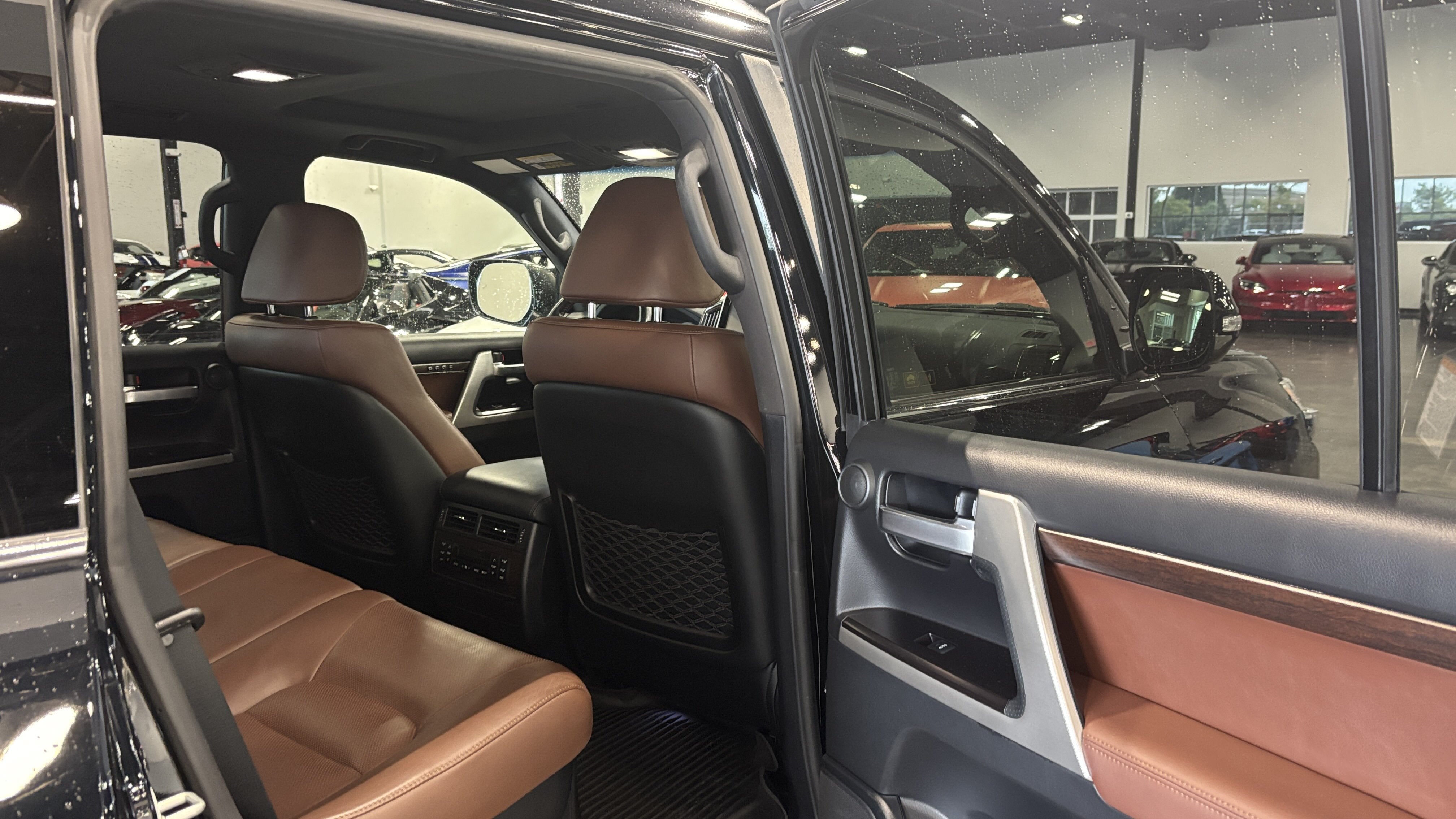 2018 Toyota Land Cruiser Base