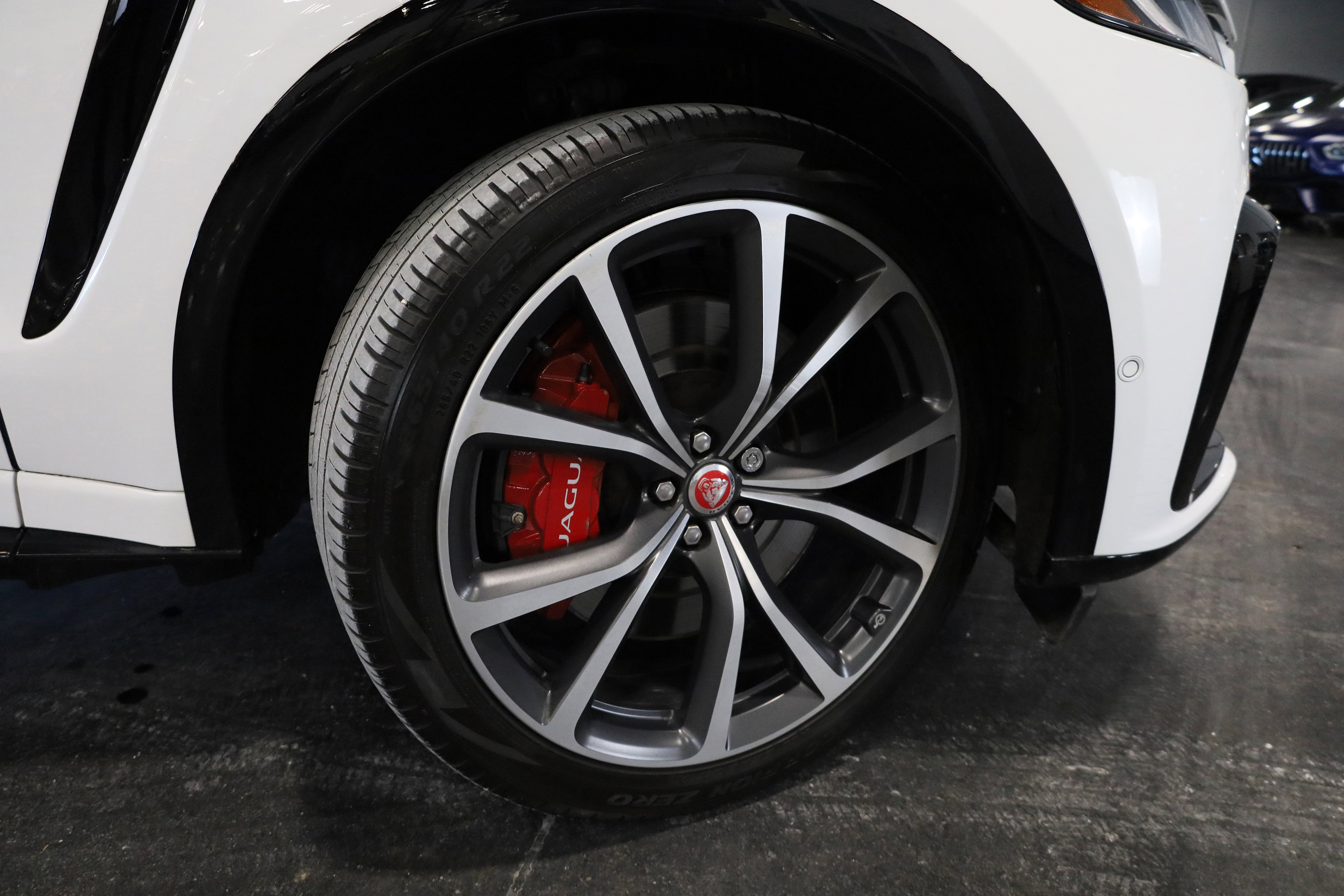 2023 Jaguar F-PACE SVR