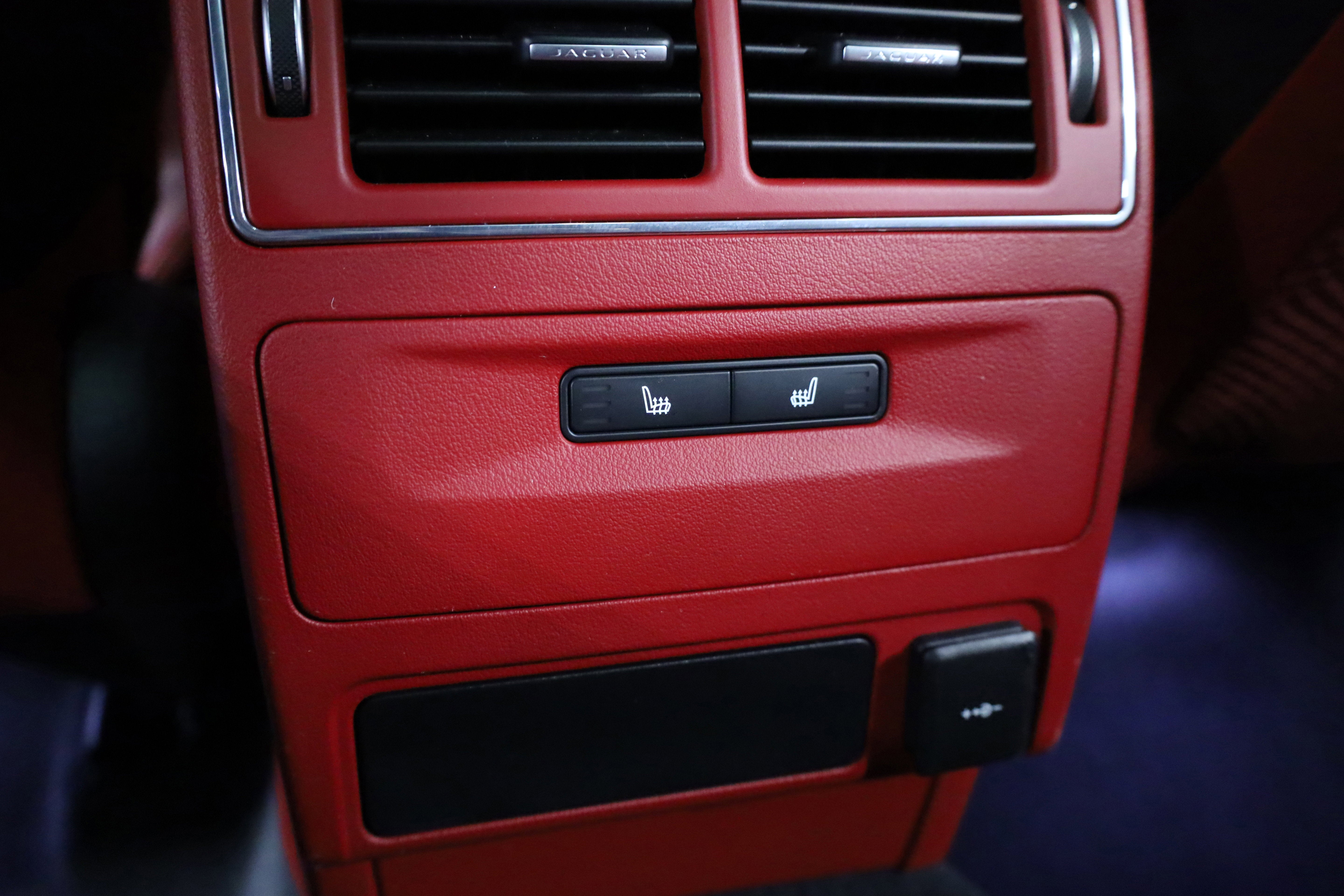 2023 Jaguar F-PACE SVR