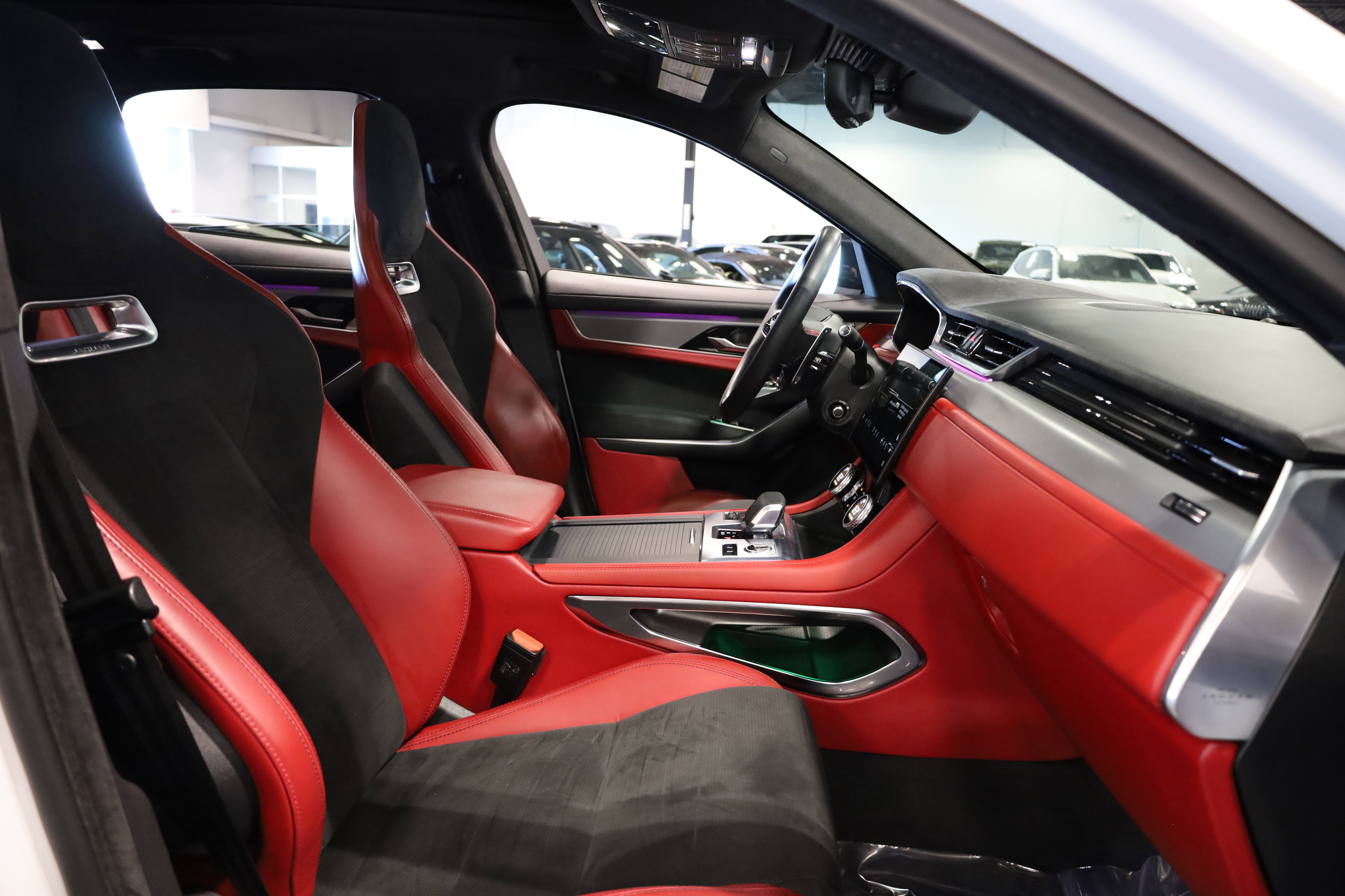 2023 Jaguar F-PACE SVR