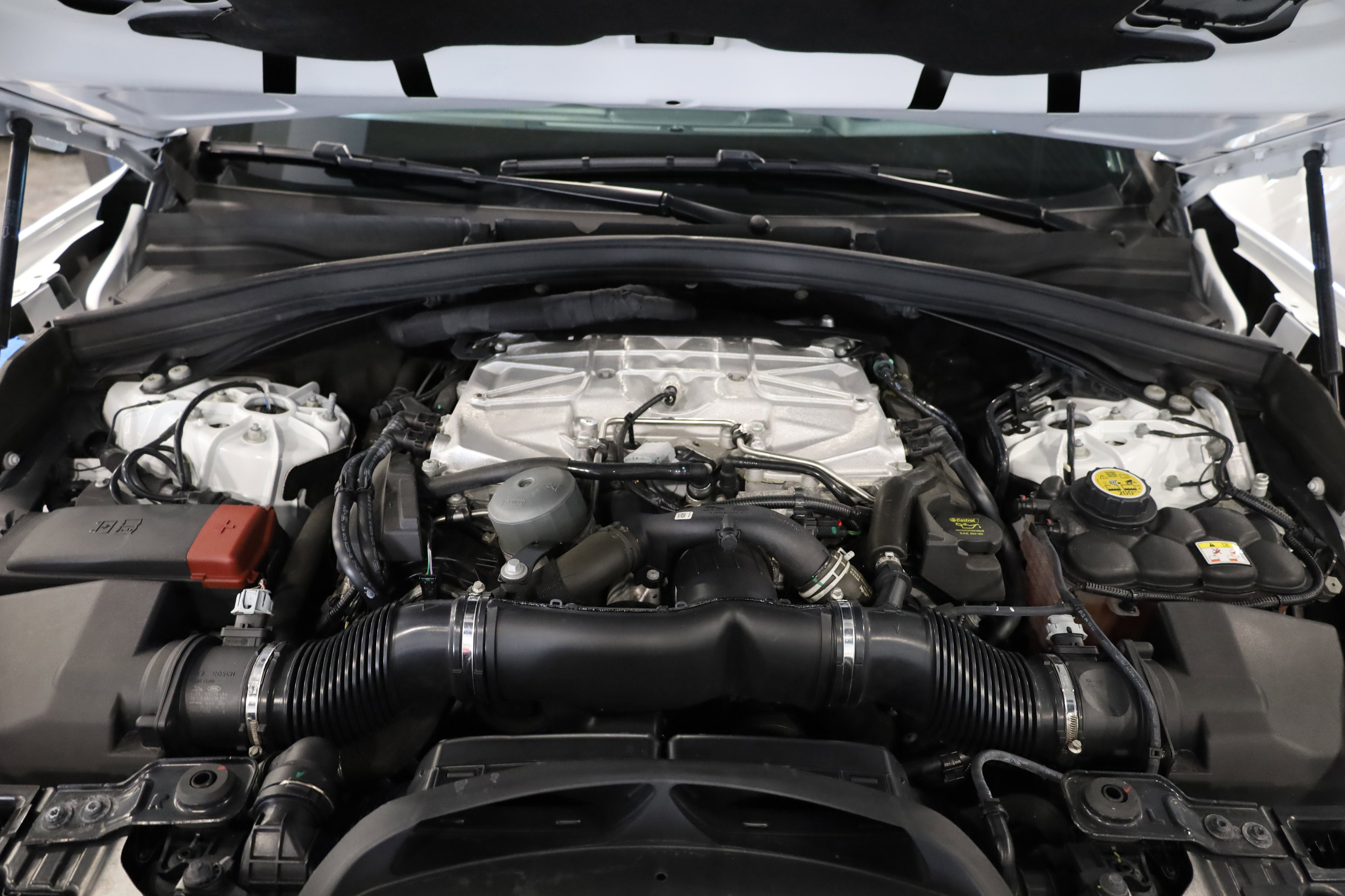 2023 Jaguar F-PACE SVR