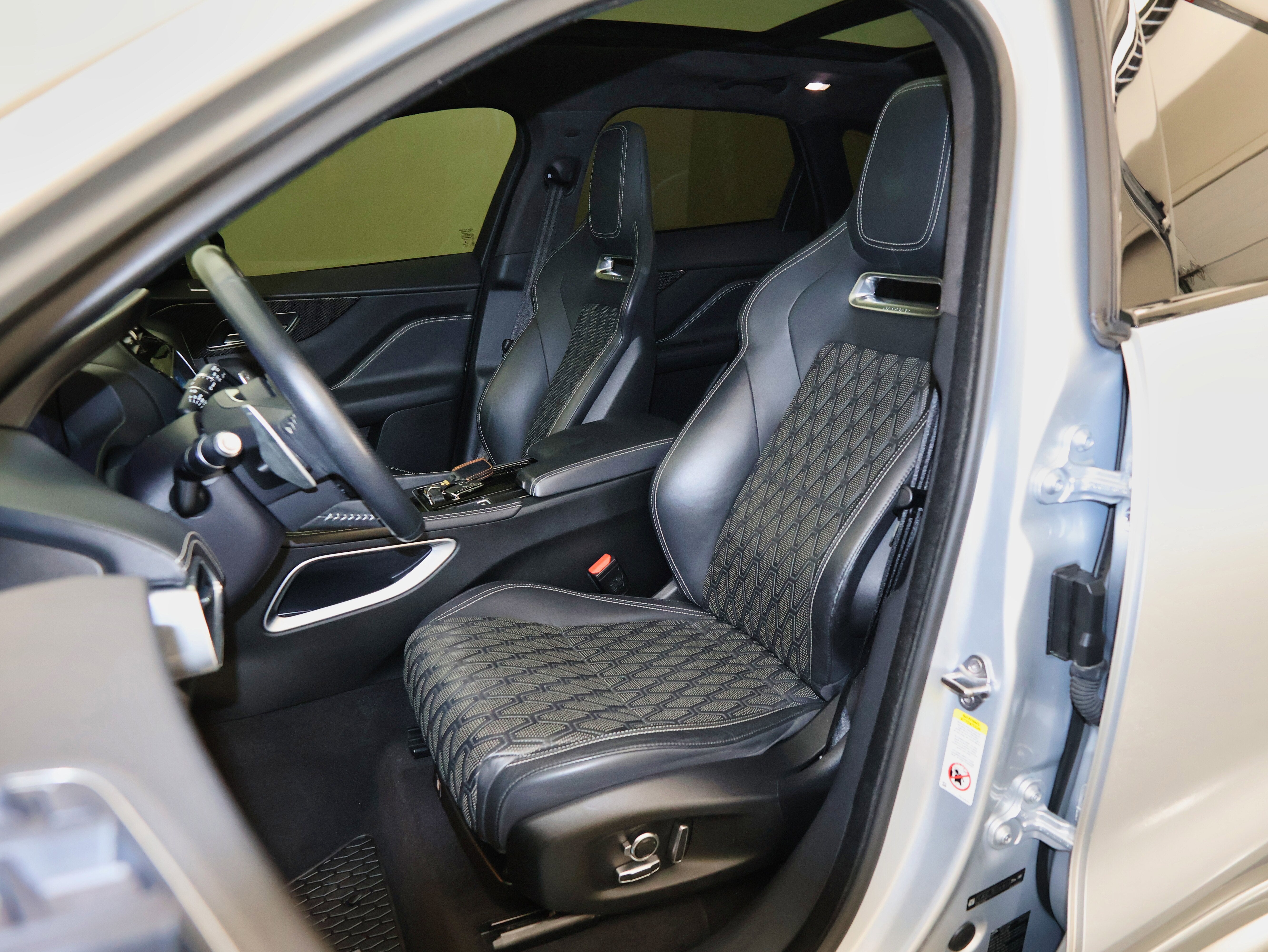 2020 Jaguar F-PACE SVR