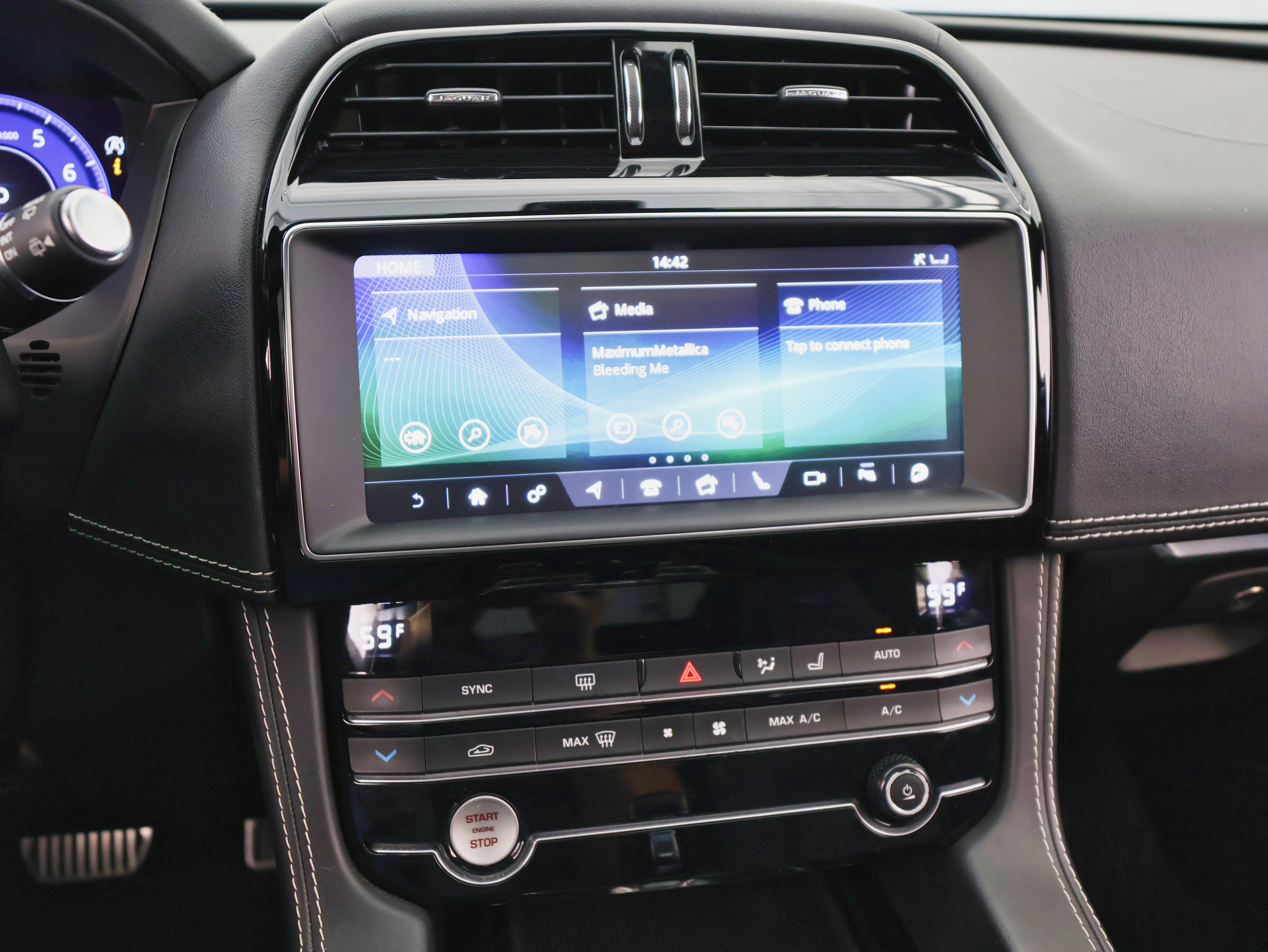 2020 Jaguar F-PACE SVR