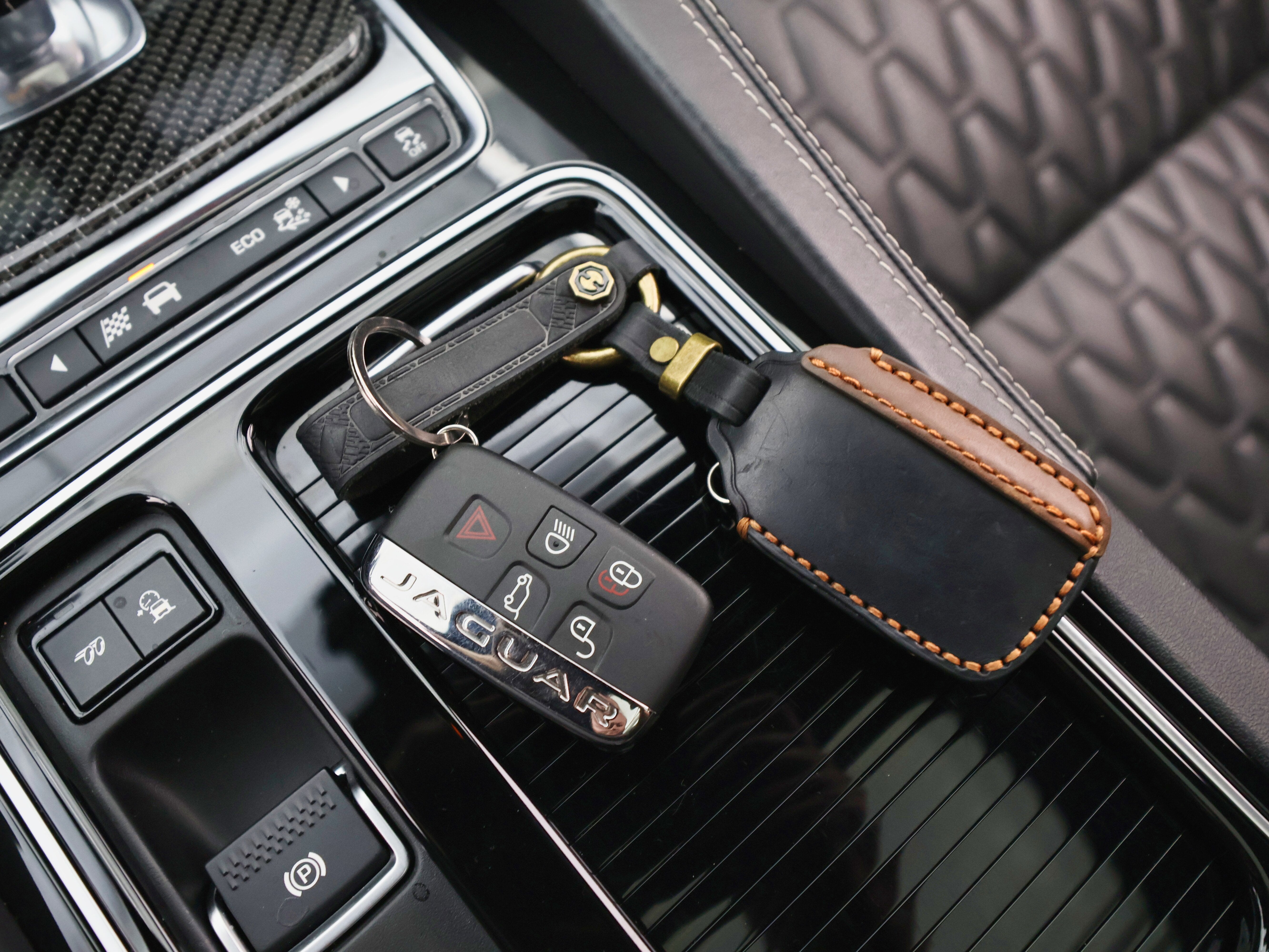 2020 Jaguar F-PACE SVR