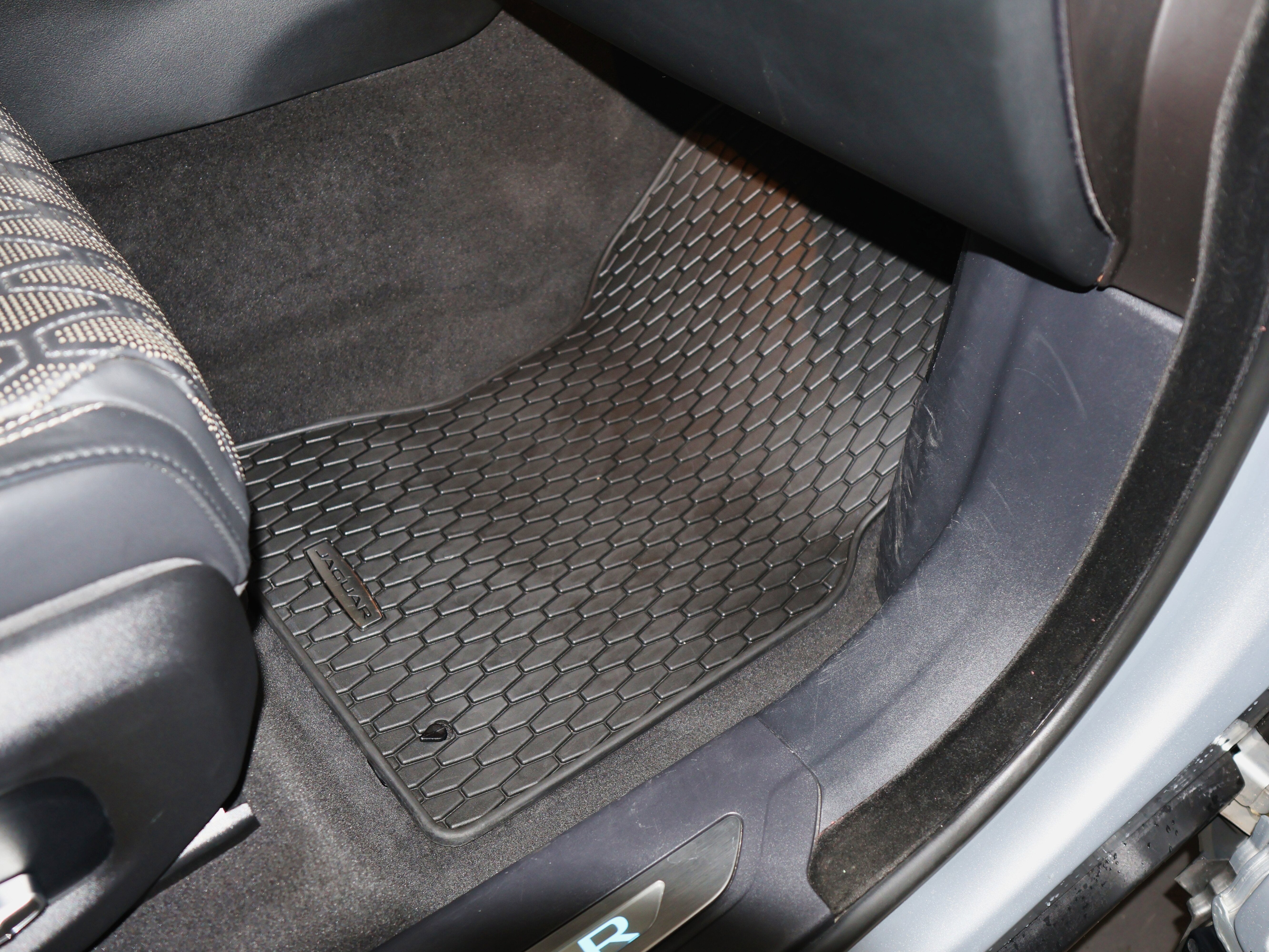 2020 Jaguar F-PACE SVR