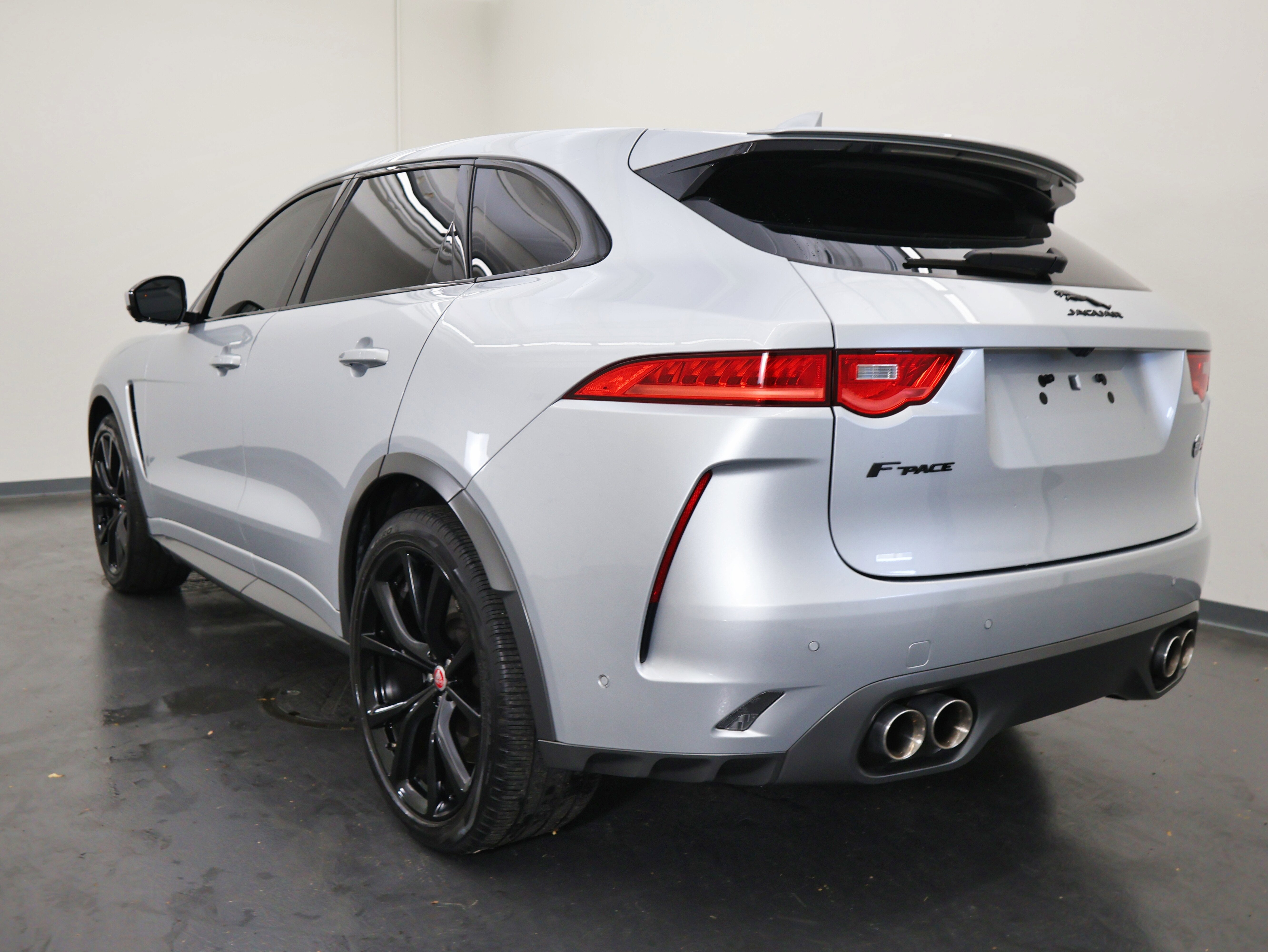 2020 Jaguar F-PACE SVR