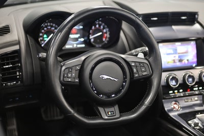 2018 Jaguar F-TYPE R