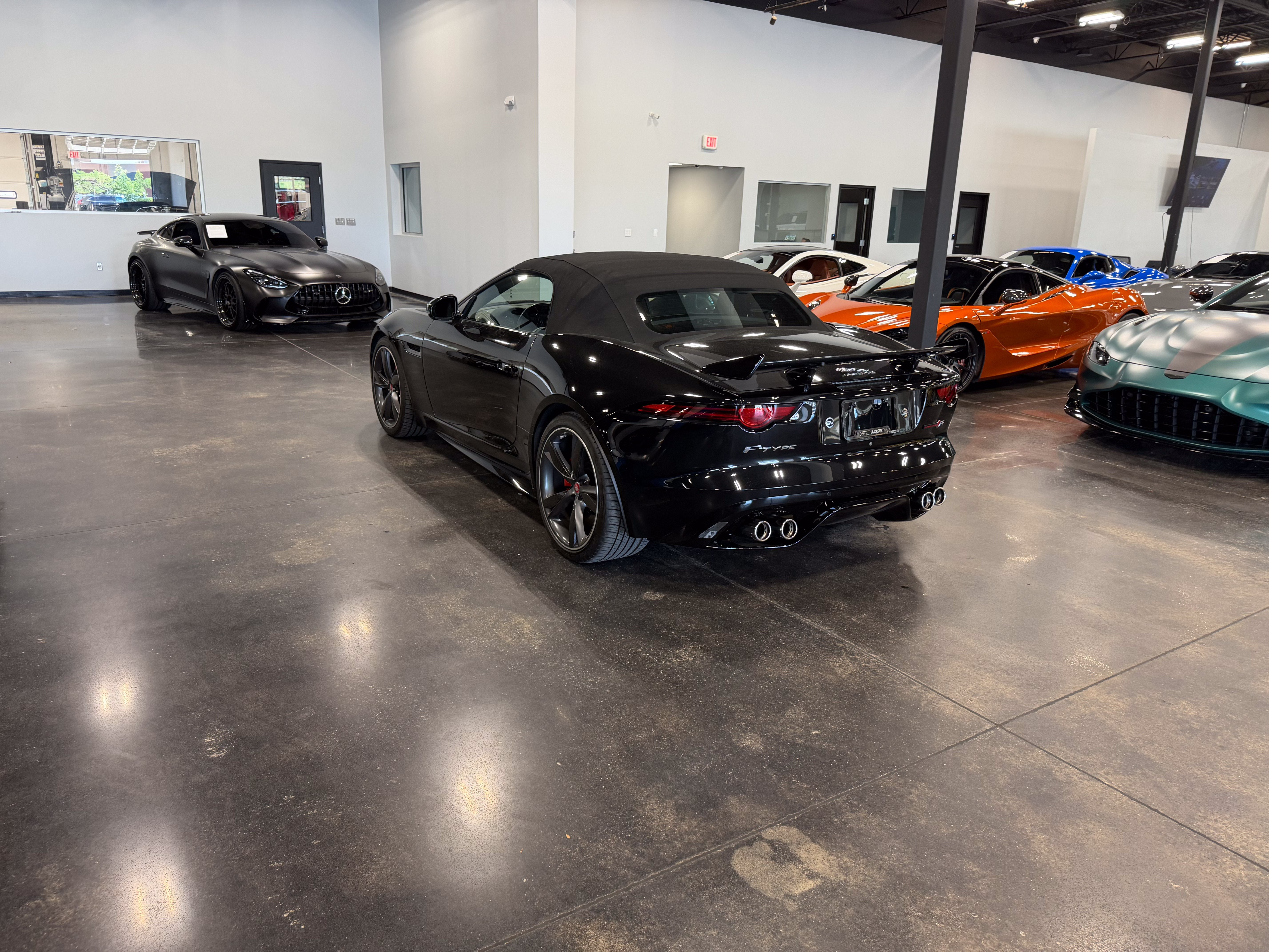 2018 Jaguar F-TYPE R