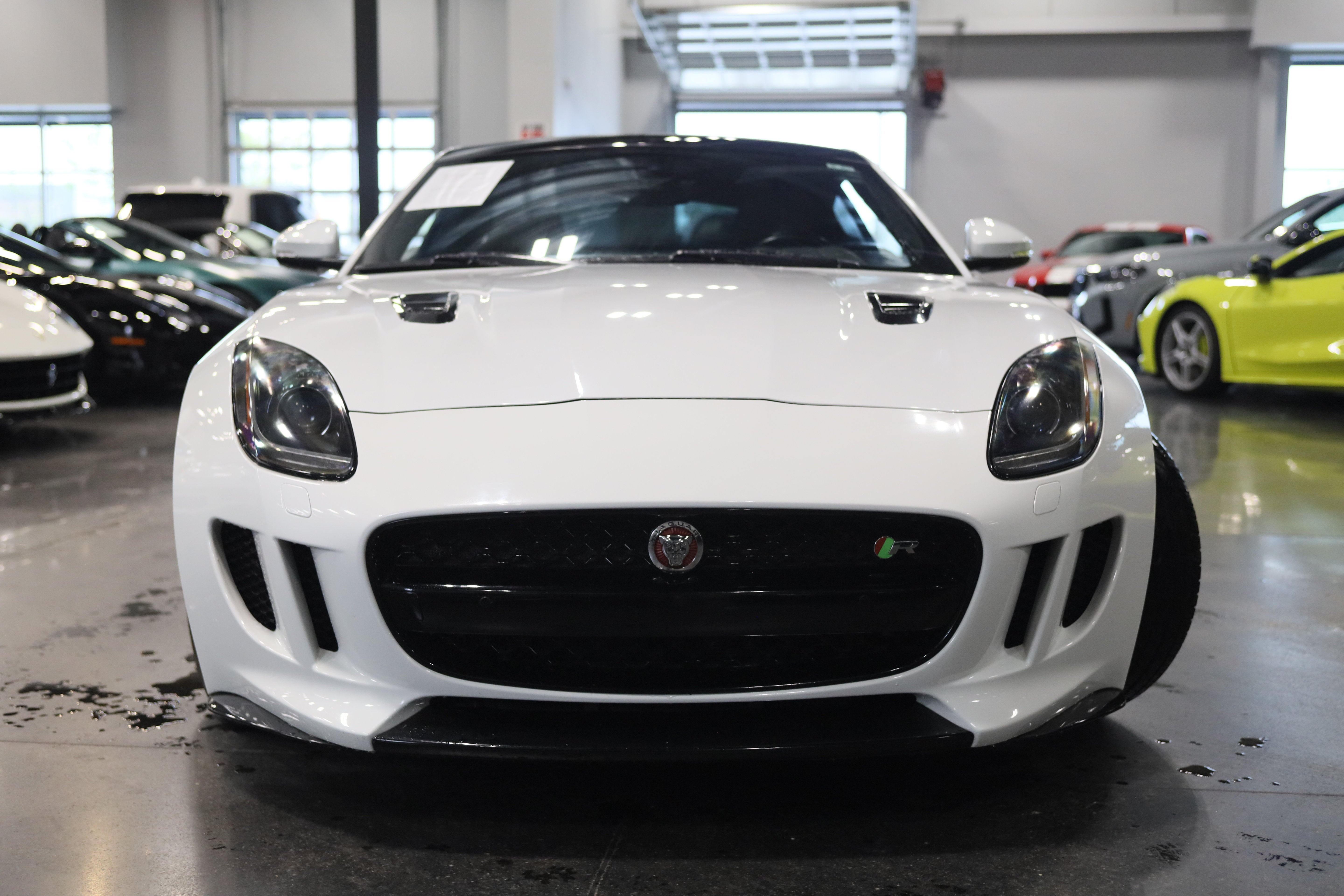 2016 Jaguar F-TYPE R