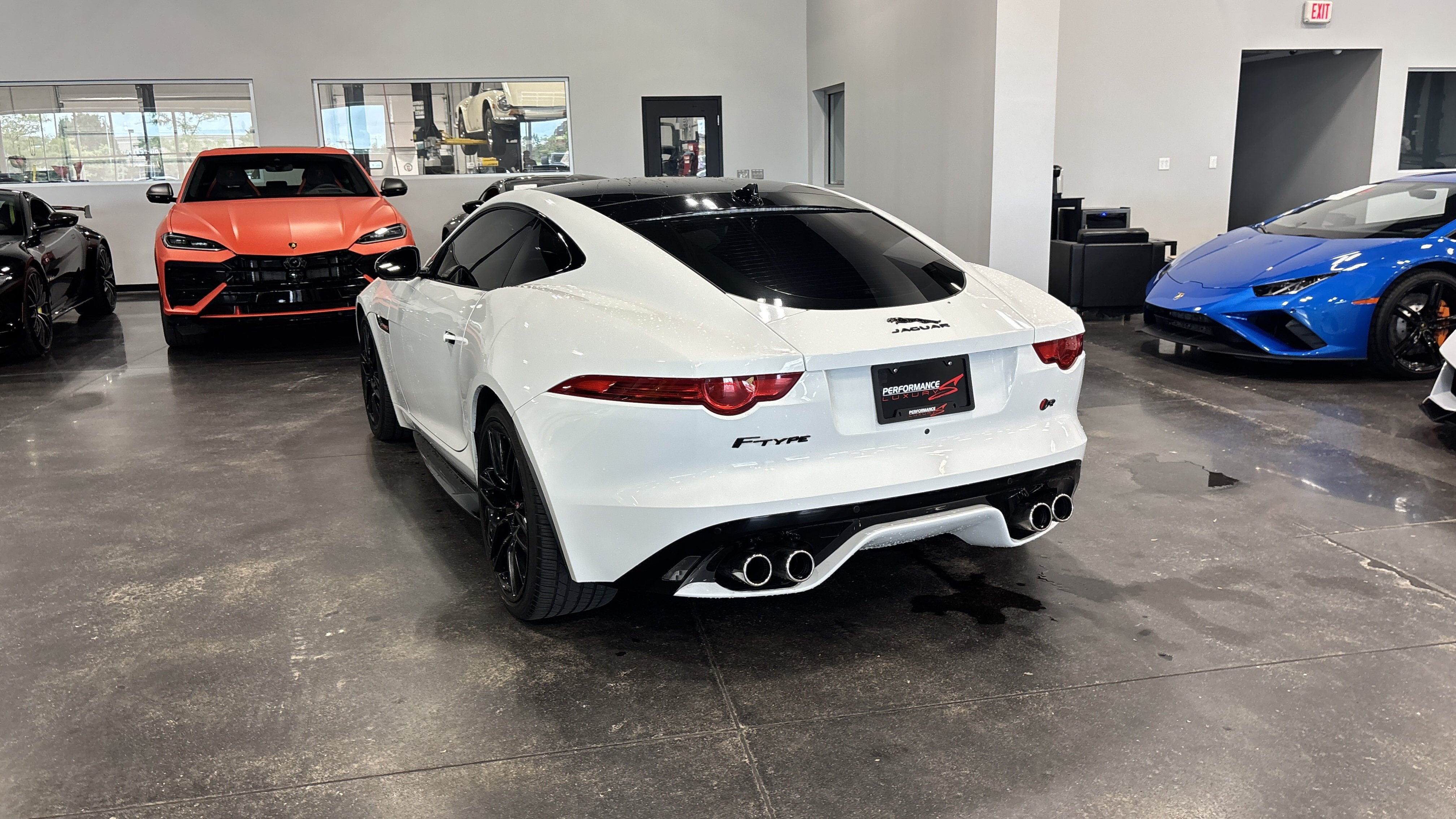 2016 Jaguar F-TYPE R