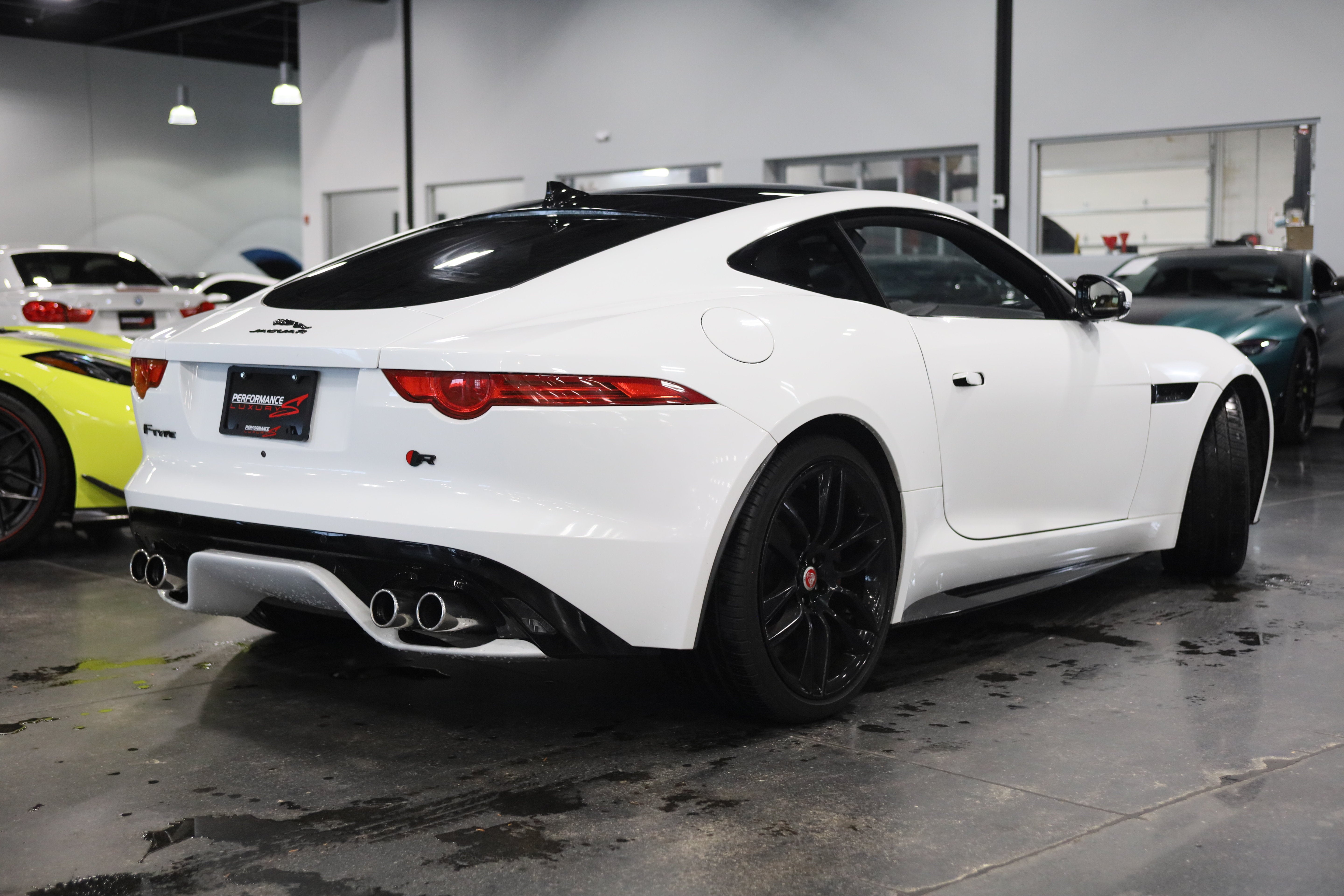 2016 Jaguar F-TYPE R