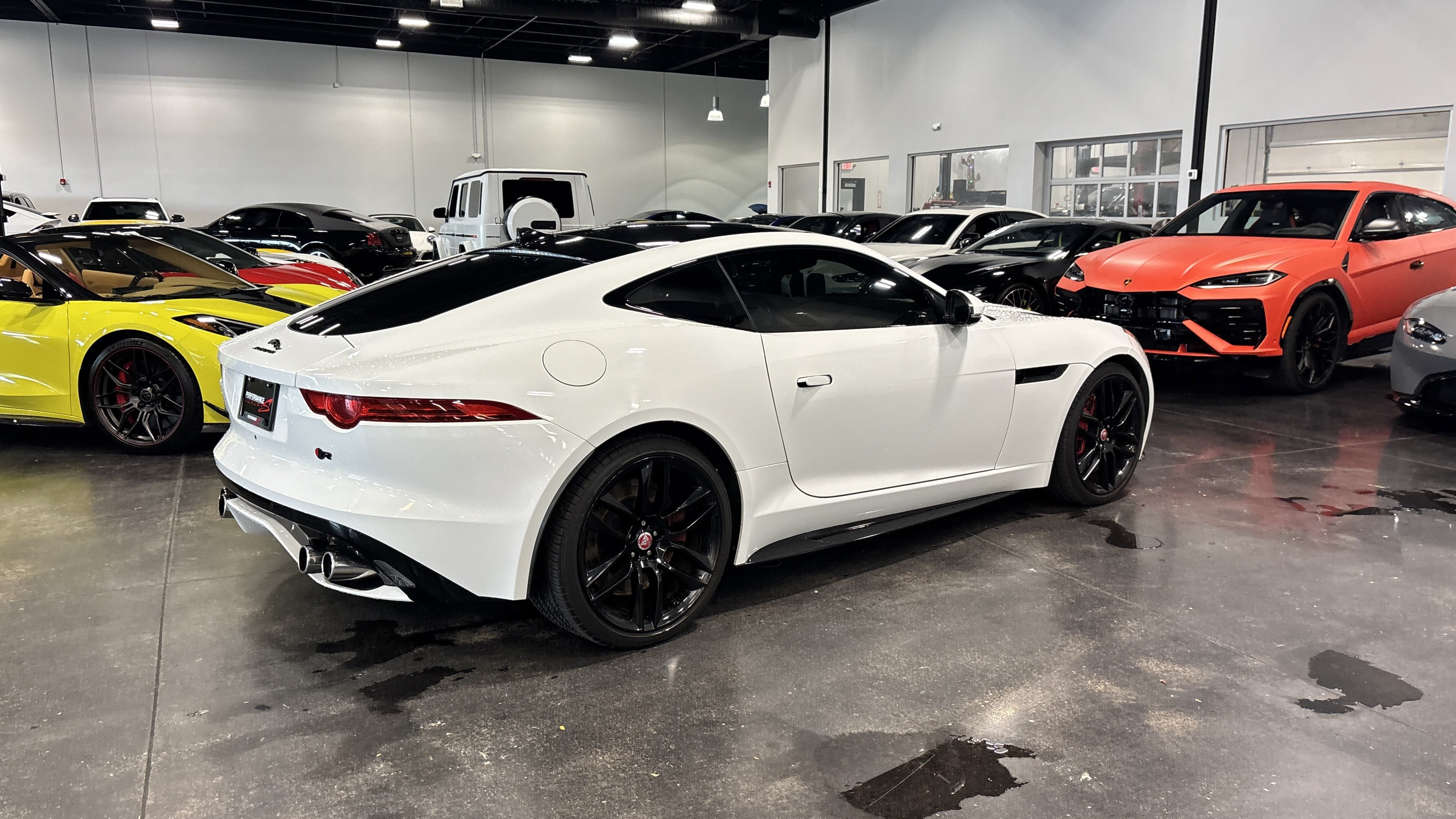 2016 Jaguar F-TYPE R