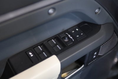 2023 Land Rover Defender X-Dynamic SE