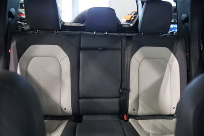 2023 Land Rover Defender X-Dynamic SE